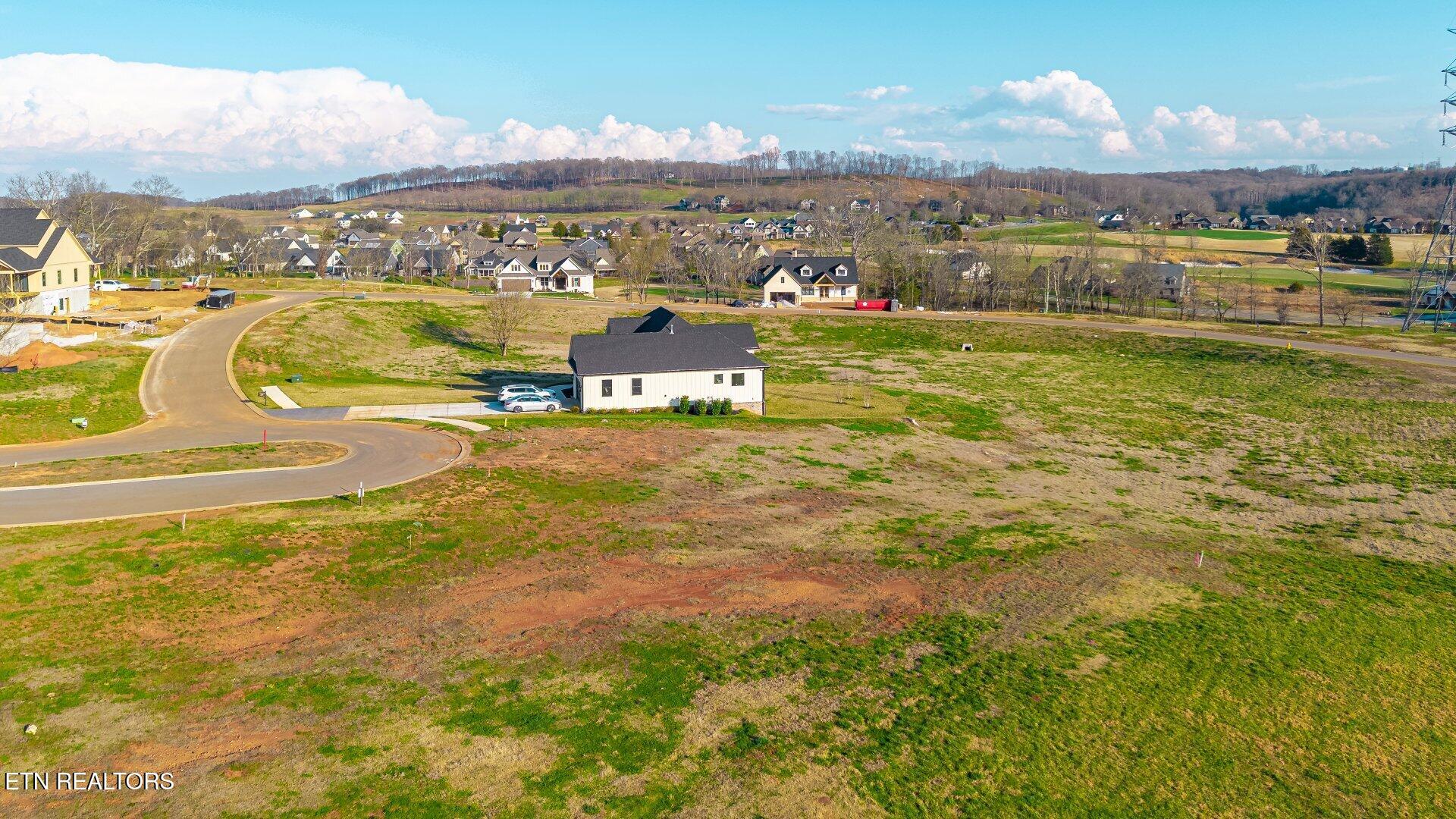 145 Purple Iris Place Loudon TN 37774