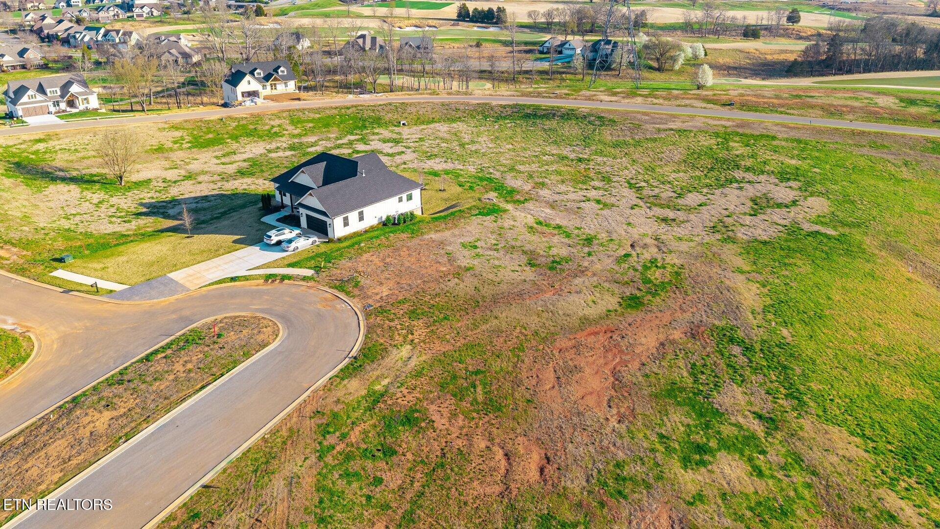 145 Purple Iris Place Loudon TN 37774
