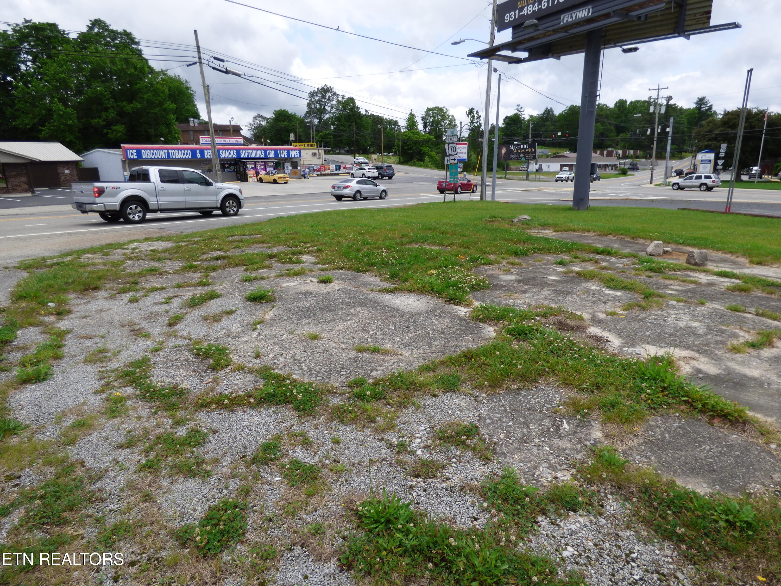 Lantana Road Crossville TN 38555
