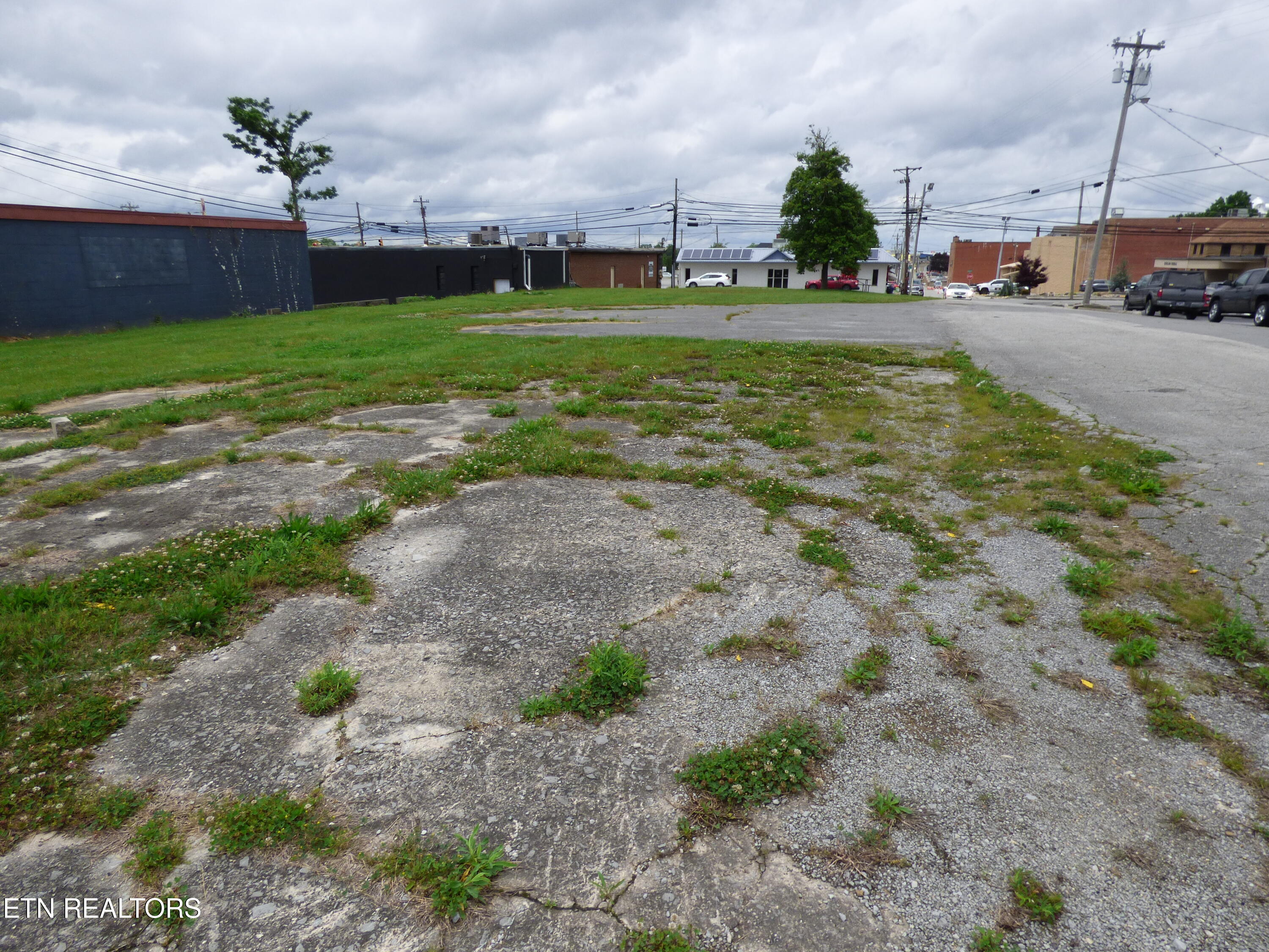 Lantana Road Crossville TN 38555