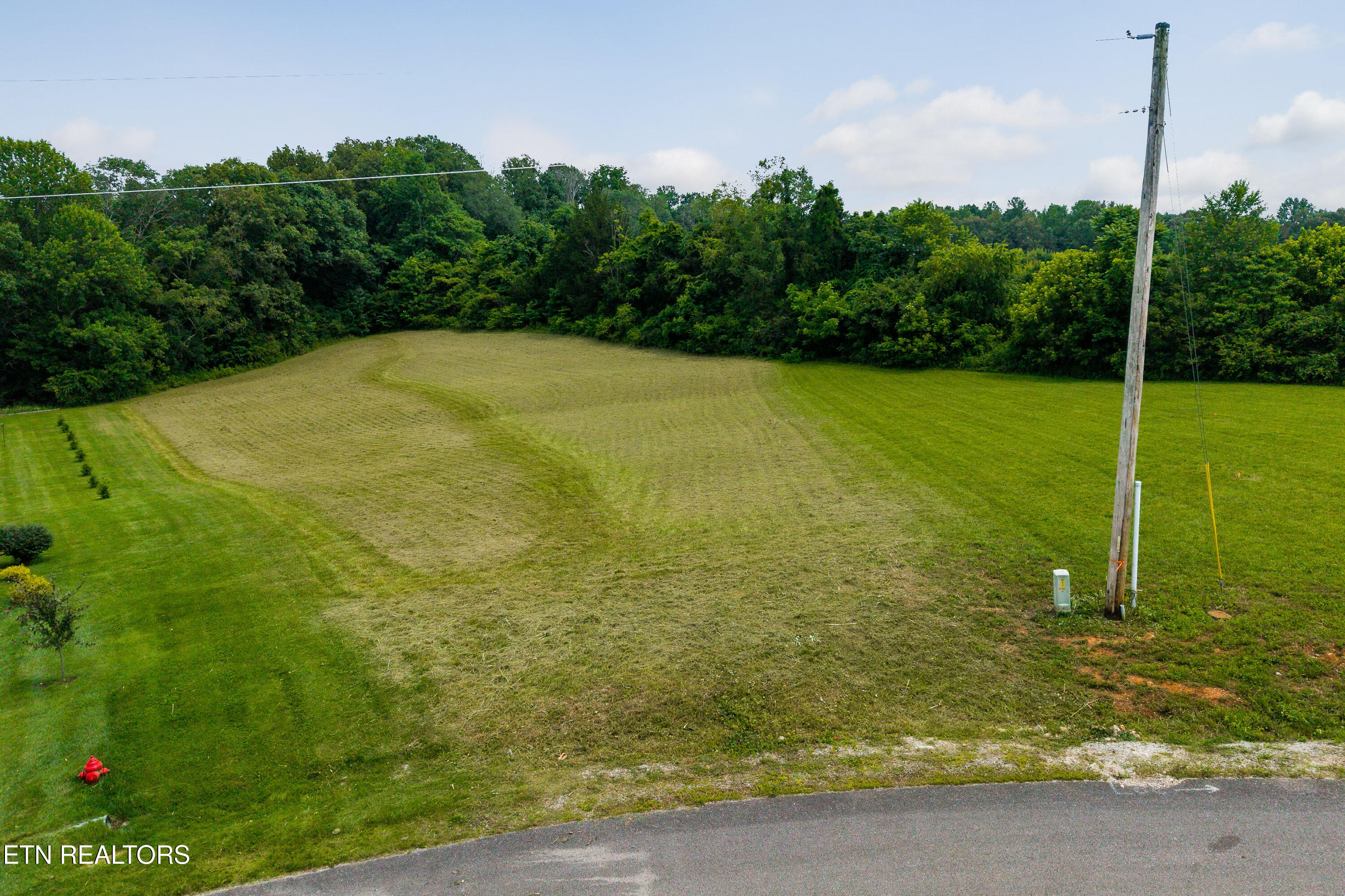 738 Blue Water Drive Cookeville TN 38506