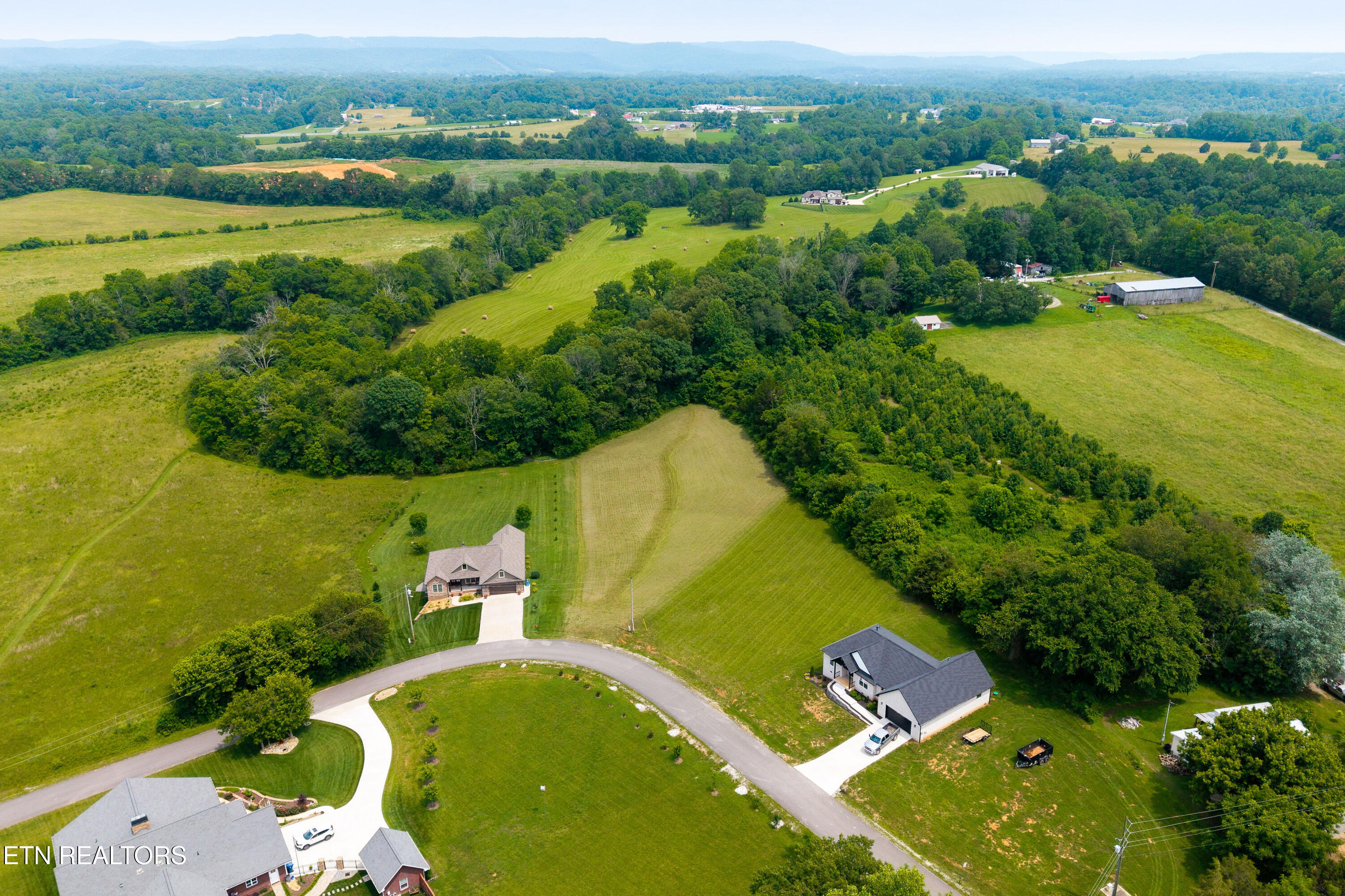 738 Blue Water Drive Cookeville TN 38506