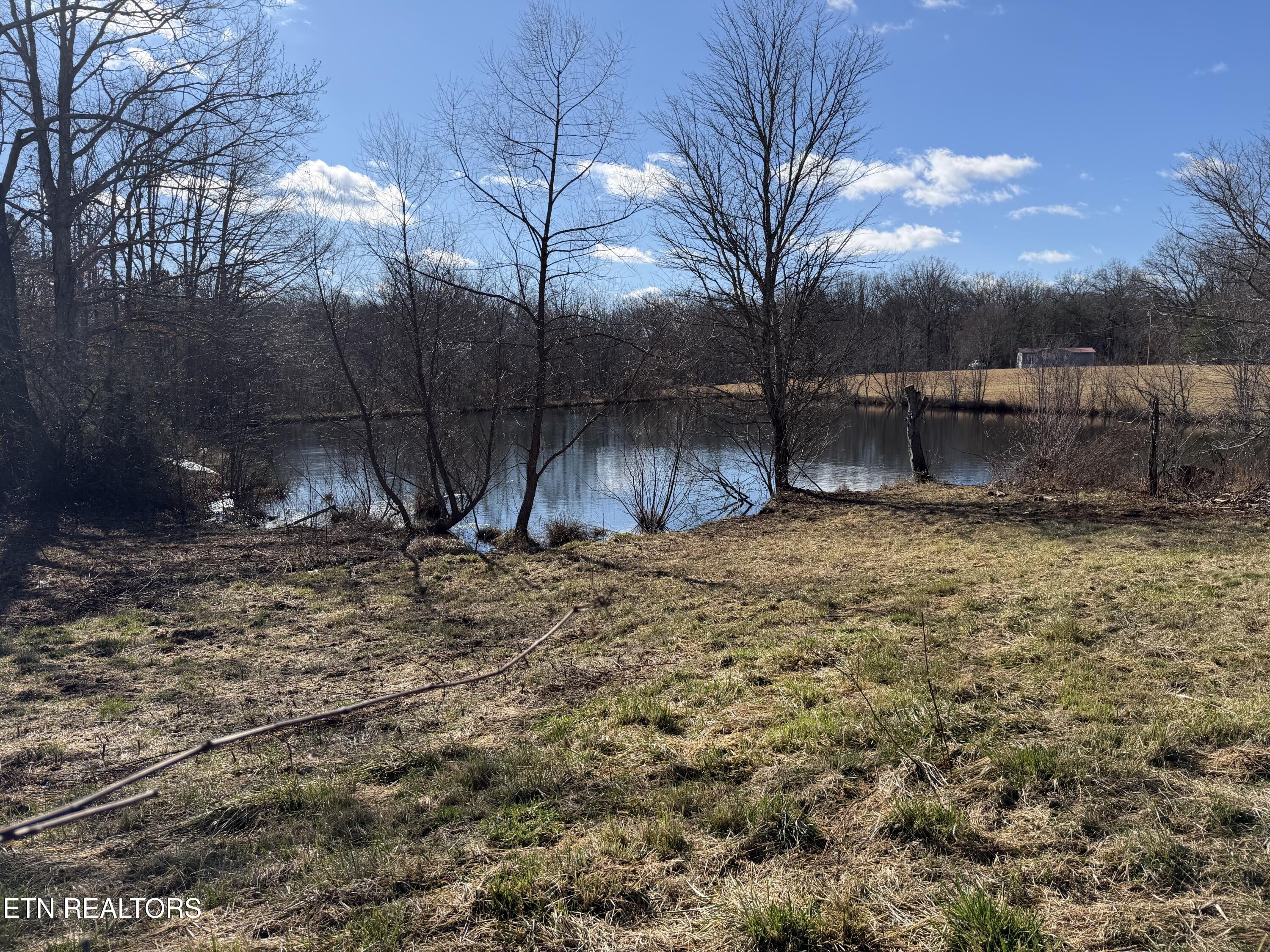 4925 Nashville Highway Deer Lodge TN 37726