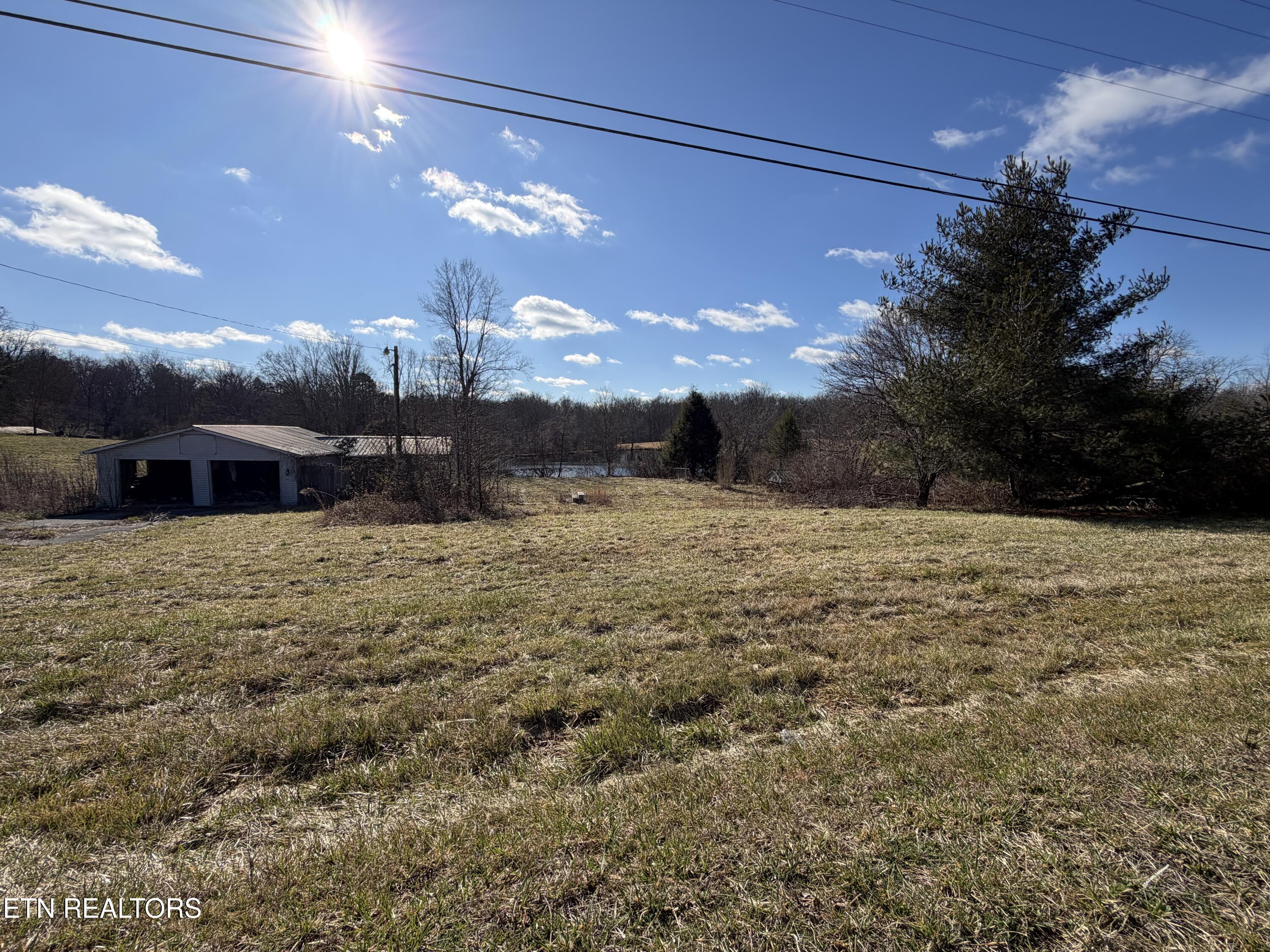 4925 Nashville Highway Deer Lodge TN 37726