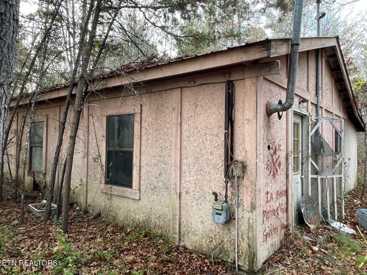 240 Perkins Trail Deer Lodge TN 37726