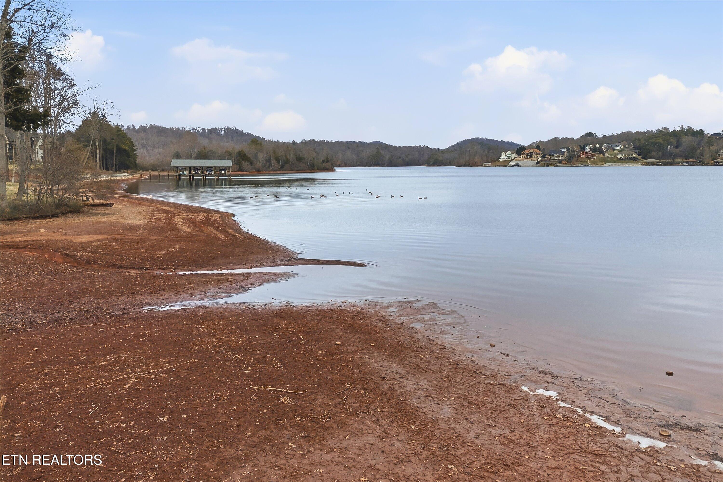 370 Cormorant Drive Vonore TN 37885