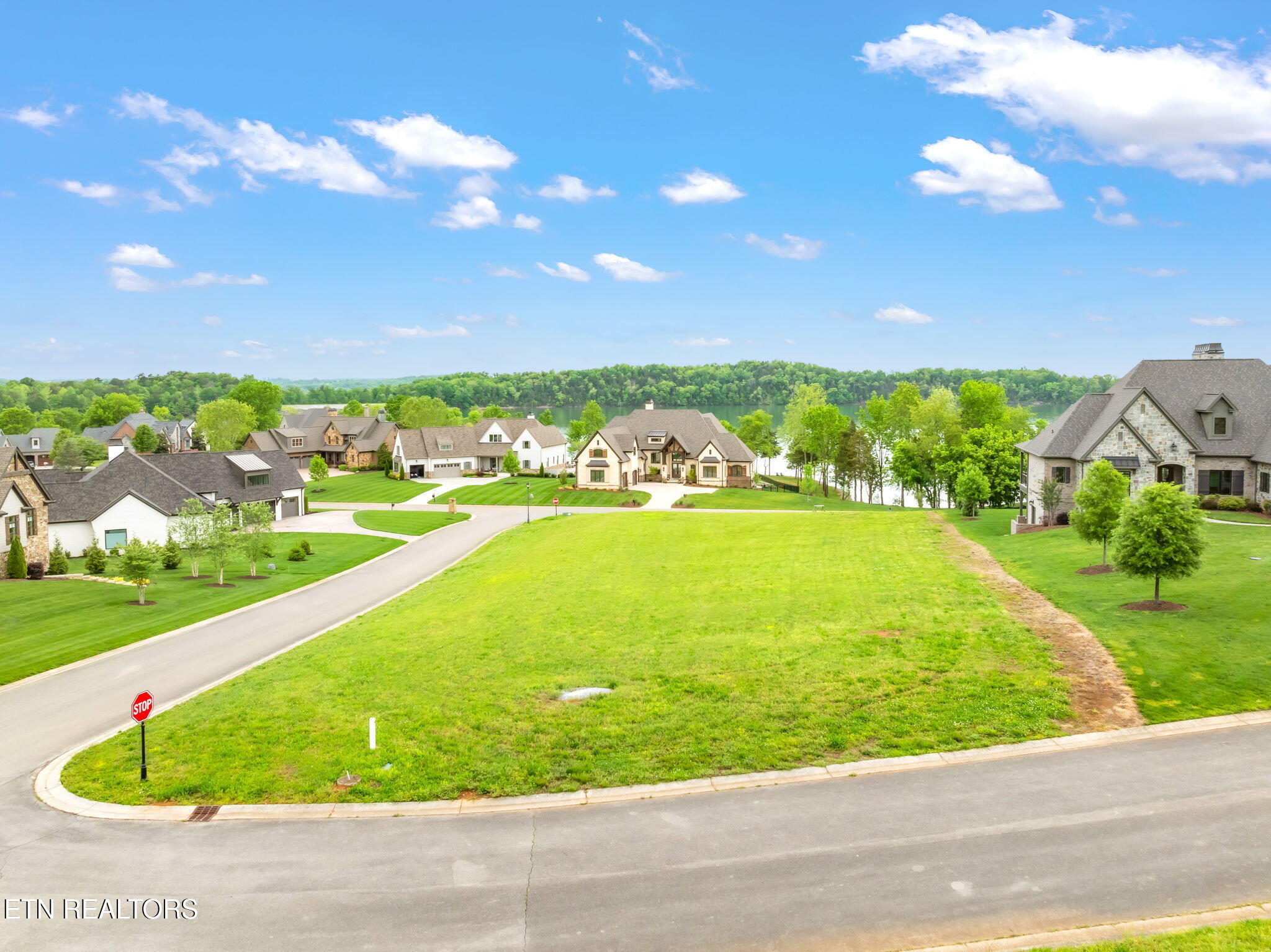 165 Captains Way Lenoir City TN 37772