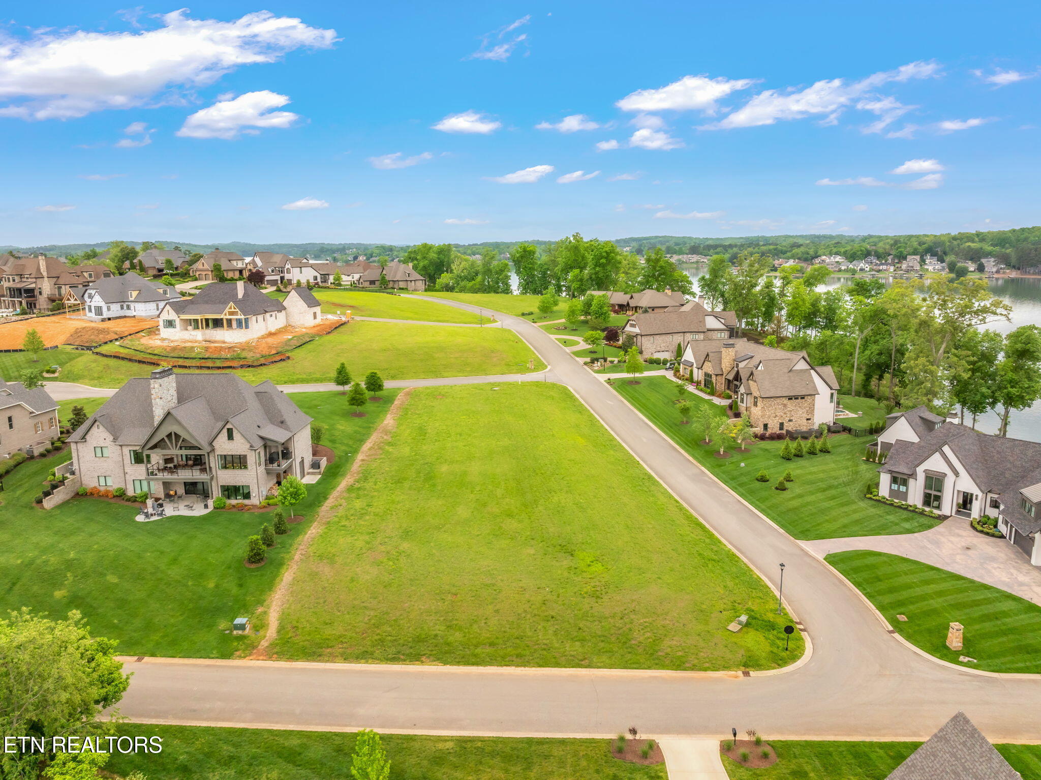 165 Captains Way Lenoir City TN 37772