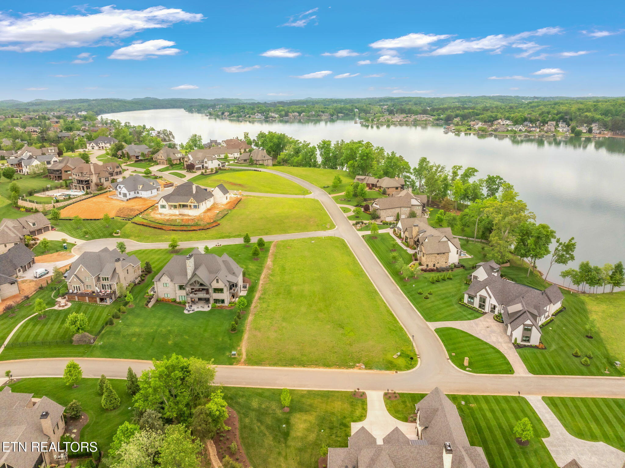 165 Captains Way Lenoir City TN 37772