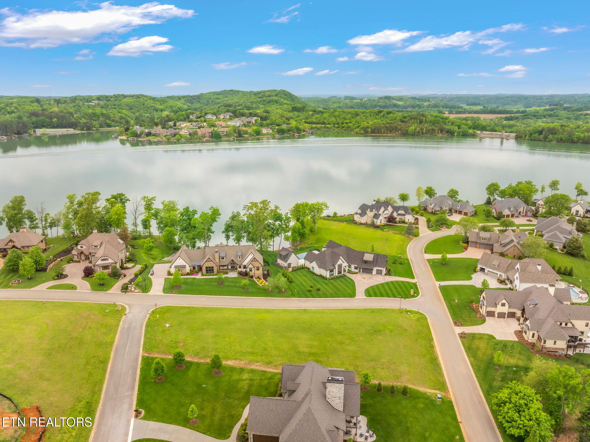 165 Captains Way Lenoir City TN 37772
