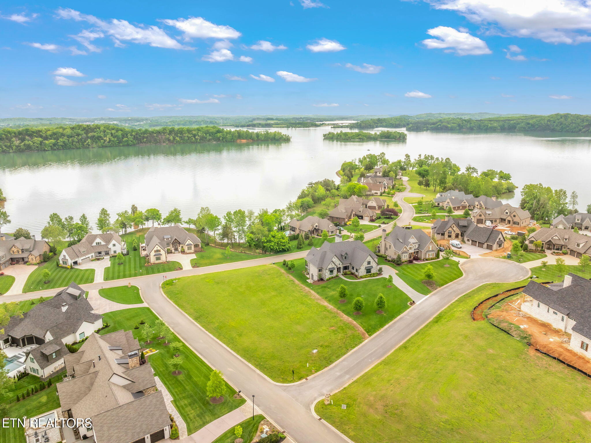 165 Captains Way Lenoir City TN 37772