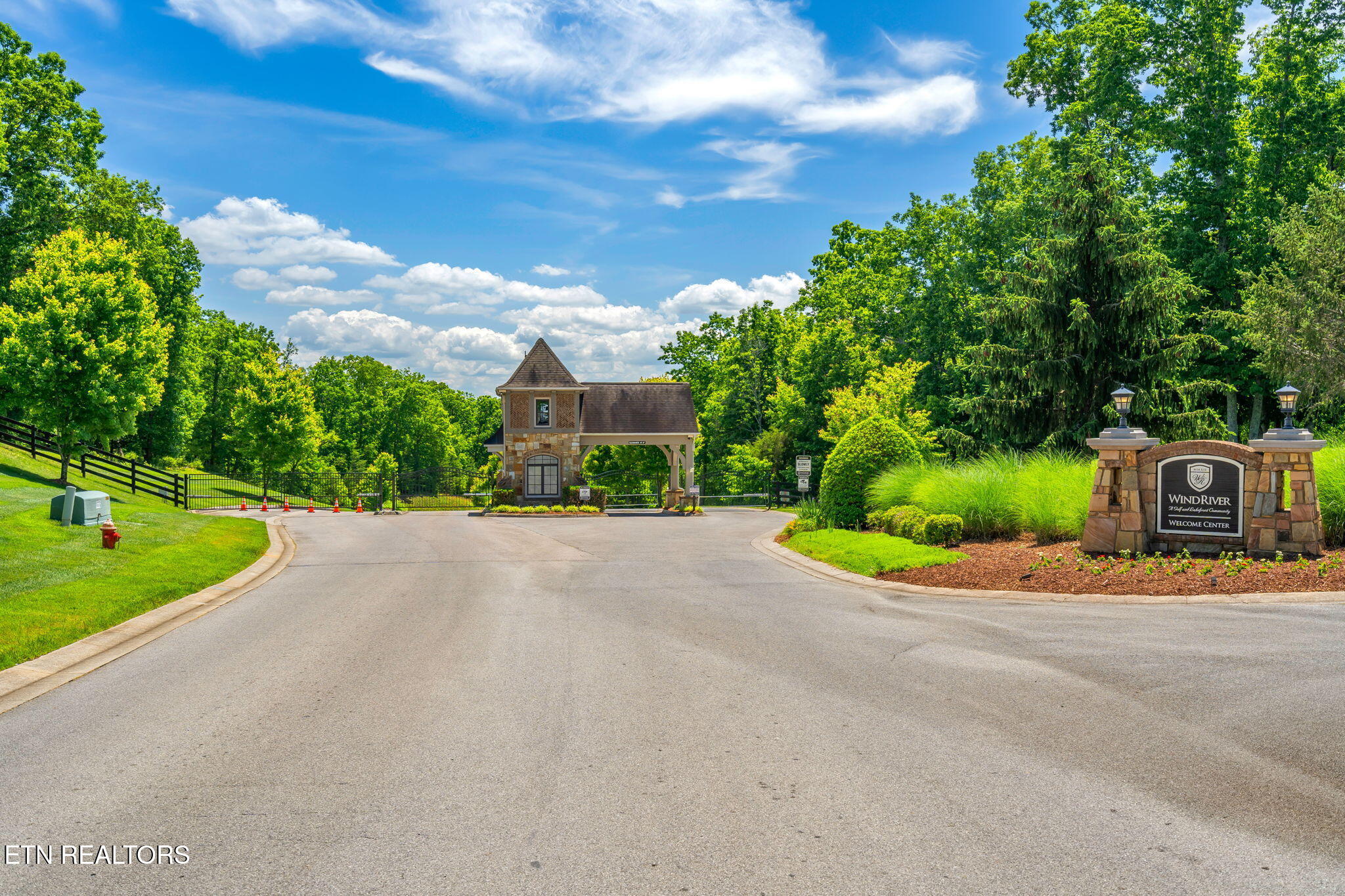 165 Captains Way Lenoir City TN 37772