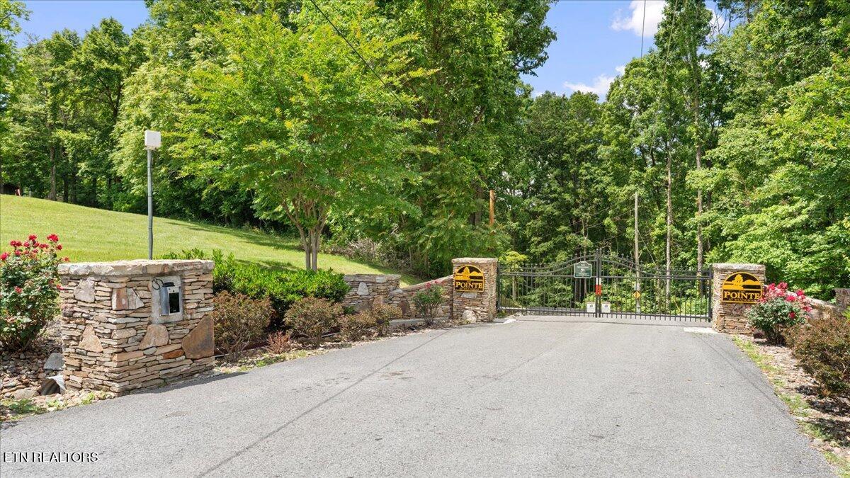 Shanghai Landing Lane Lafollette TN 37766