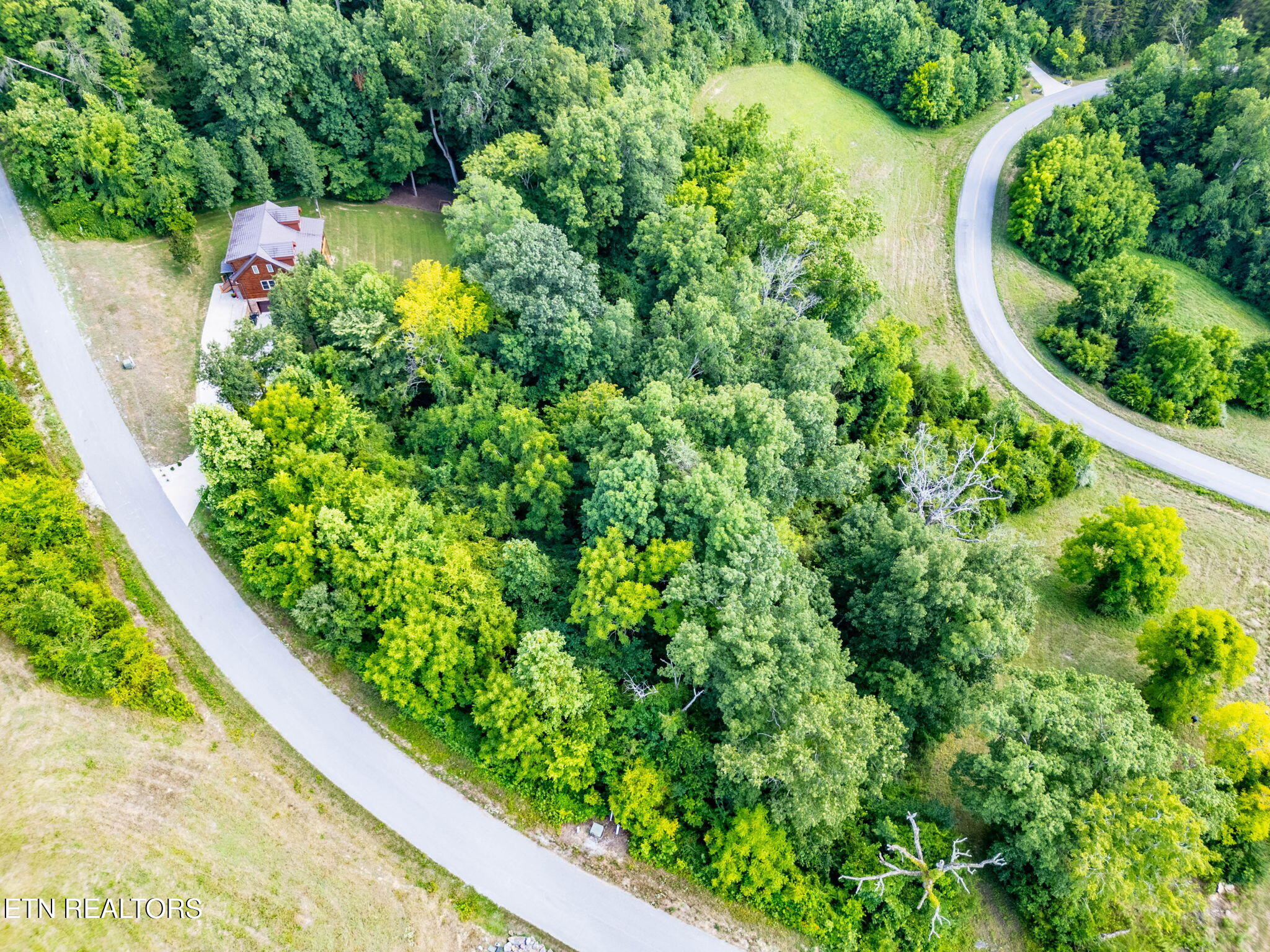 355 Larayne Hollow Road Sharps Chapel TN 37866