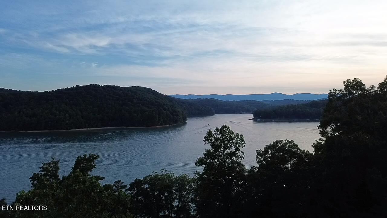 Cove Pointe Road Lafollette TN 37766