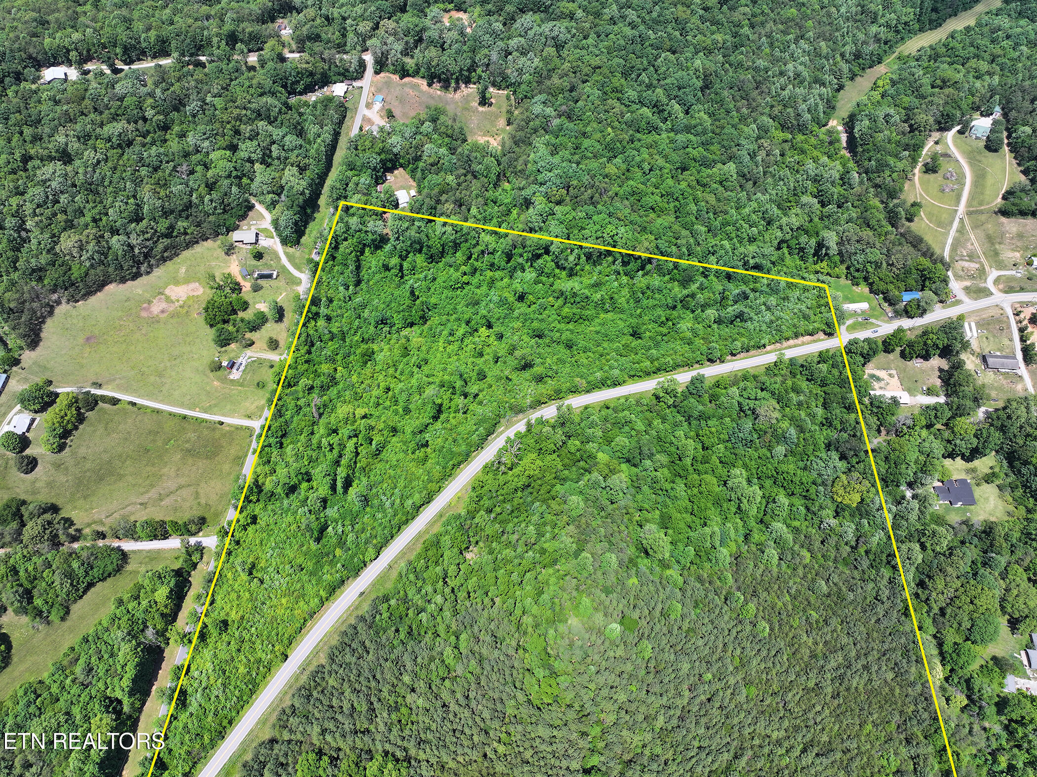 Mecca Pike Tellico Plains TN 37385