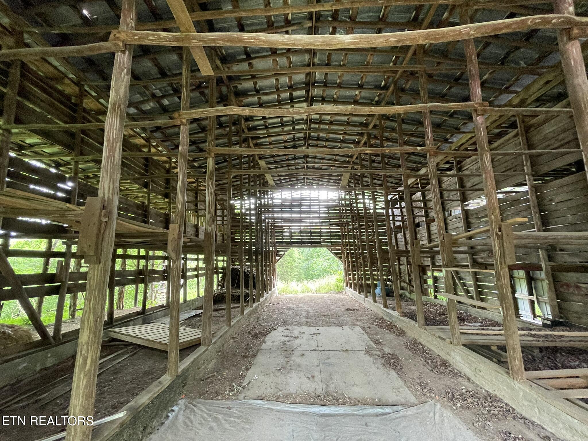 6948 Tazewell Highway Sneedville TN 37869