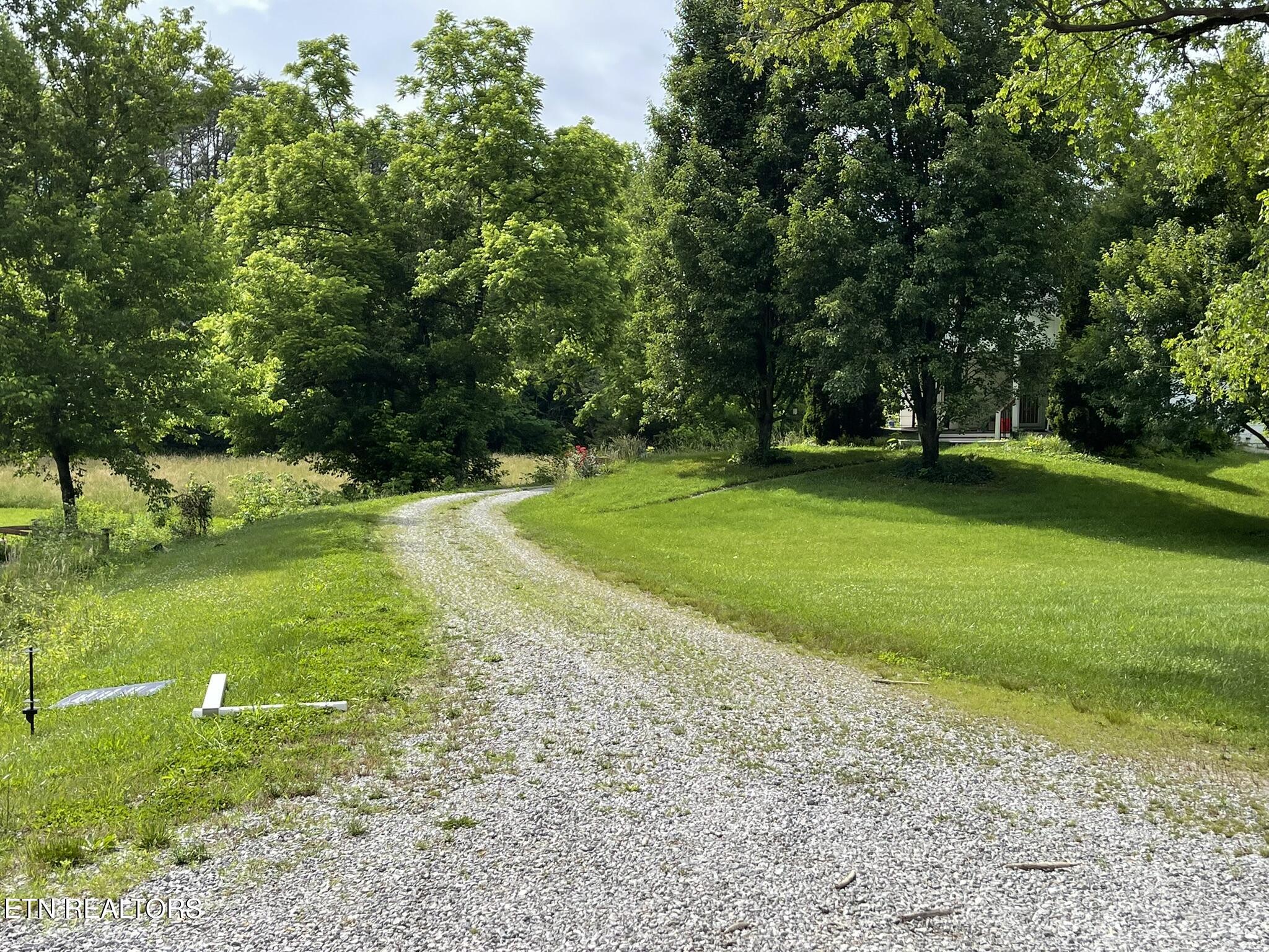 6948 Tazewell Highway Sneedville TN 37869