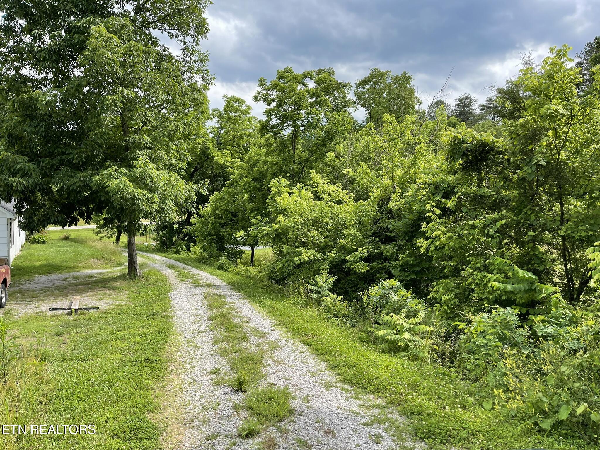 6948 Tazewell Highway Sneedville TN 37869