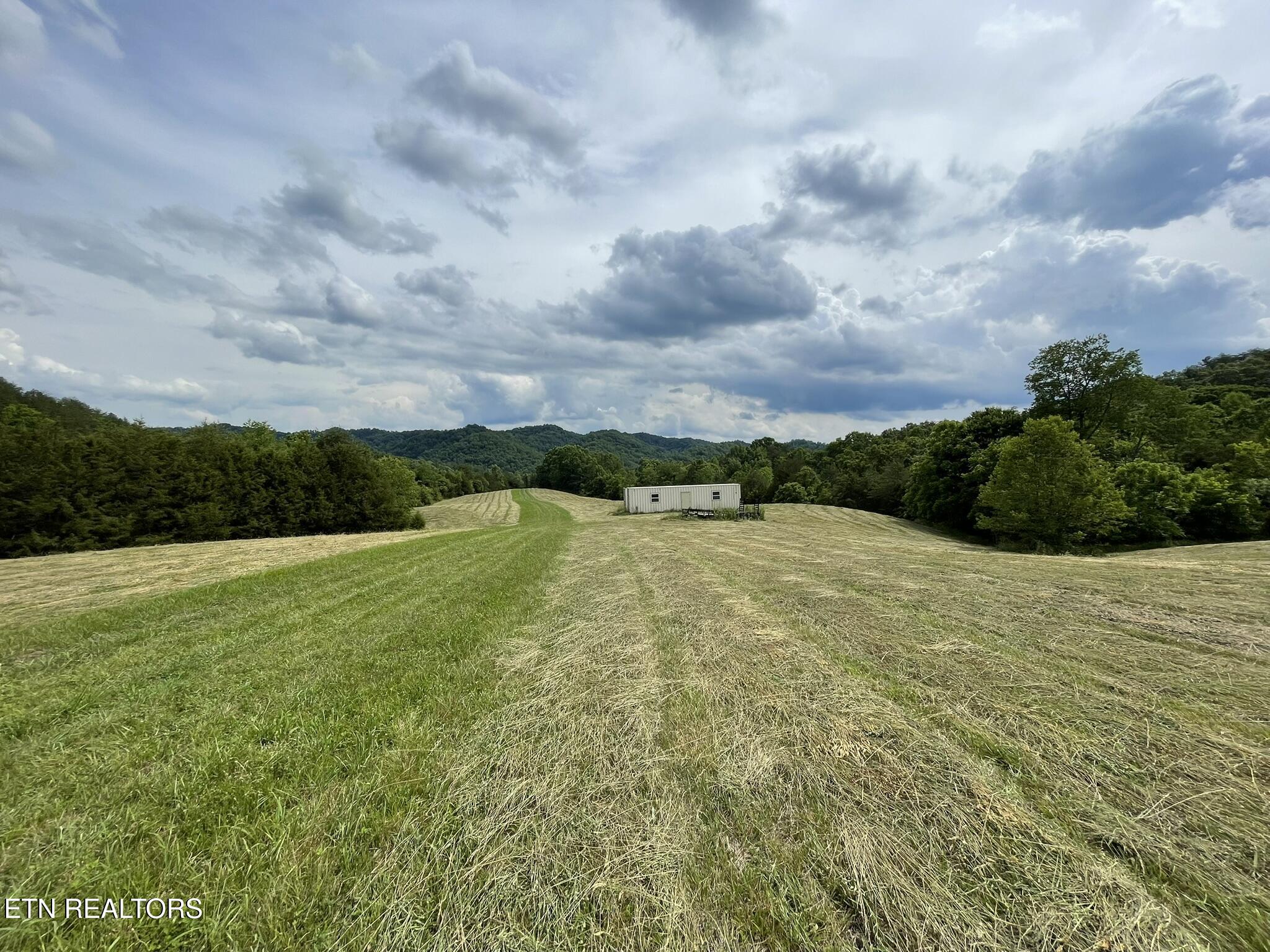 6948 Tazewell Highway Sneedville TN 37869