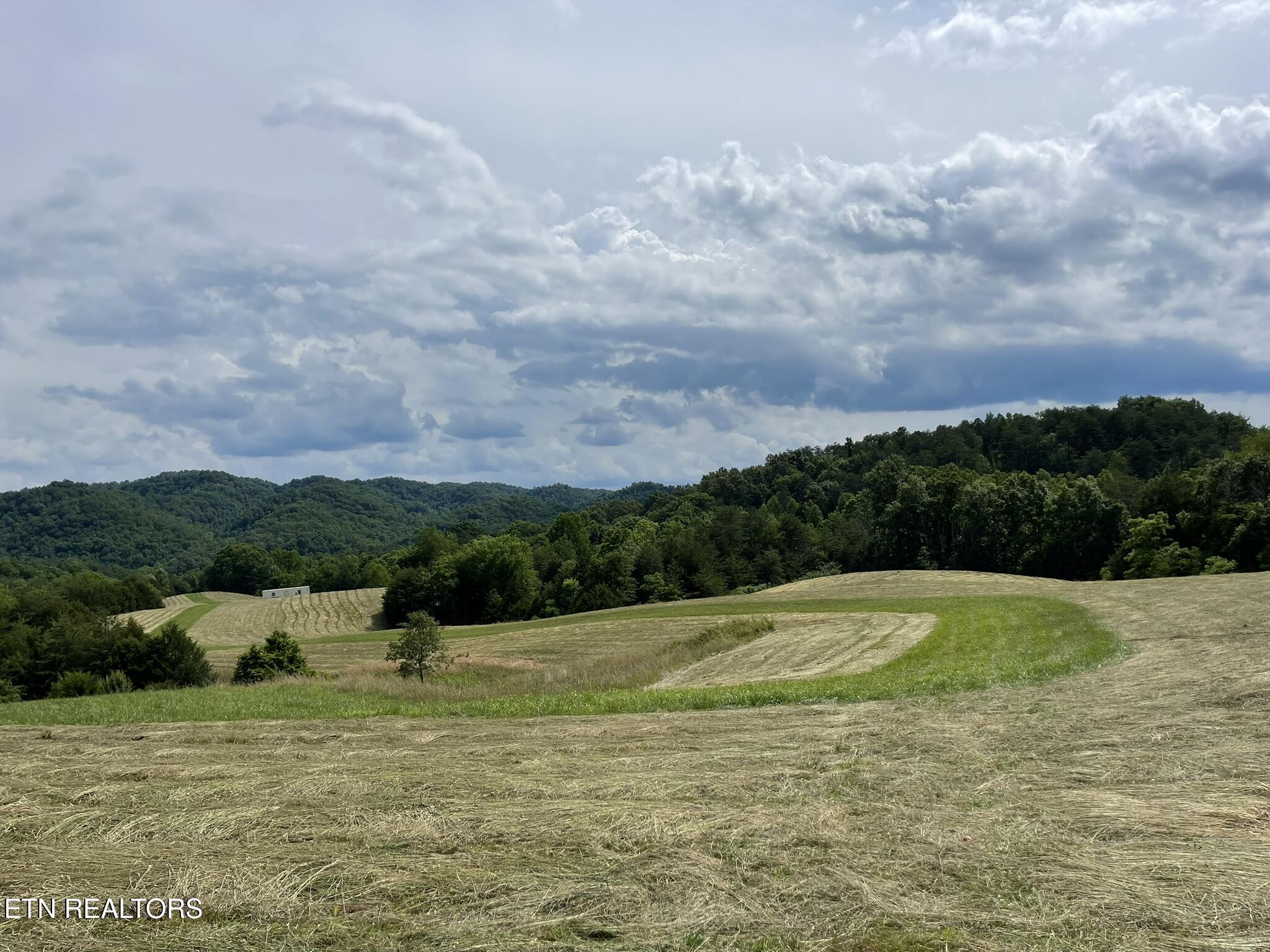 6948 Tazewell Highway Sneedville TN 37869