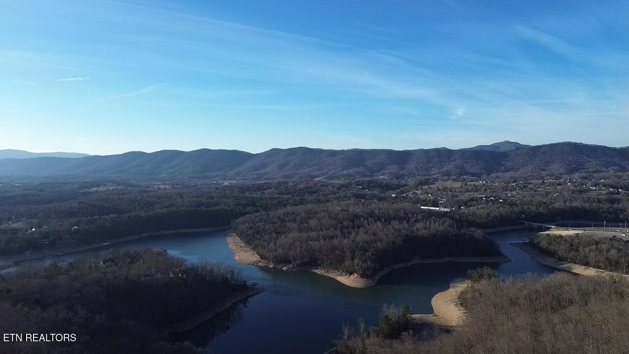 Lake Drive Lane Lafollette TN 37766