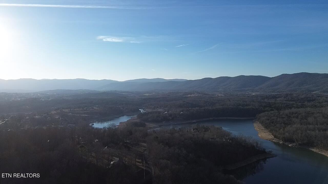 Lake Drive Lane Lafollette TN 37766