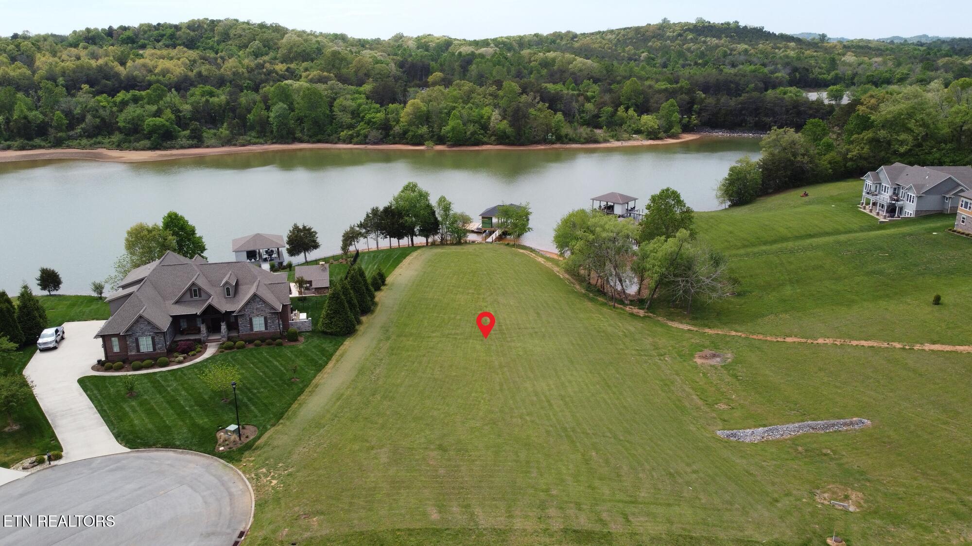 182 Bakers Pointe Greenback TN 37742