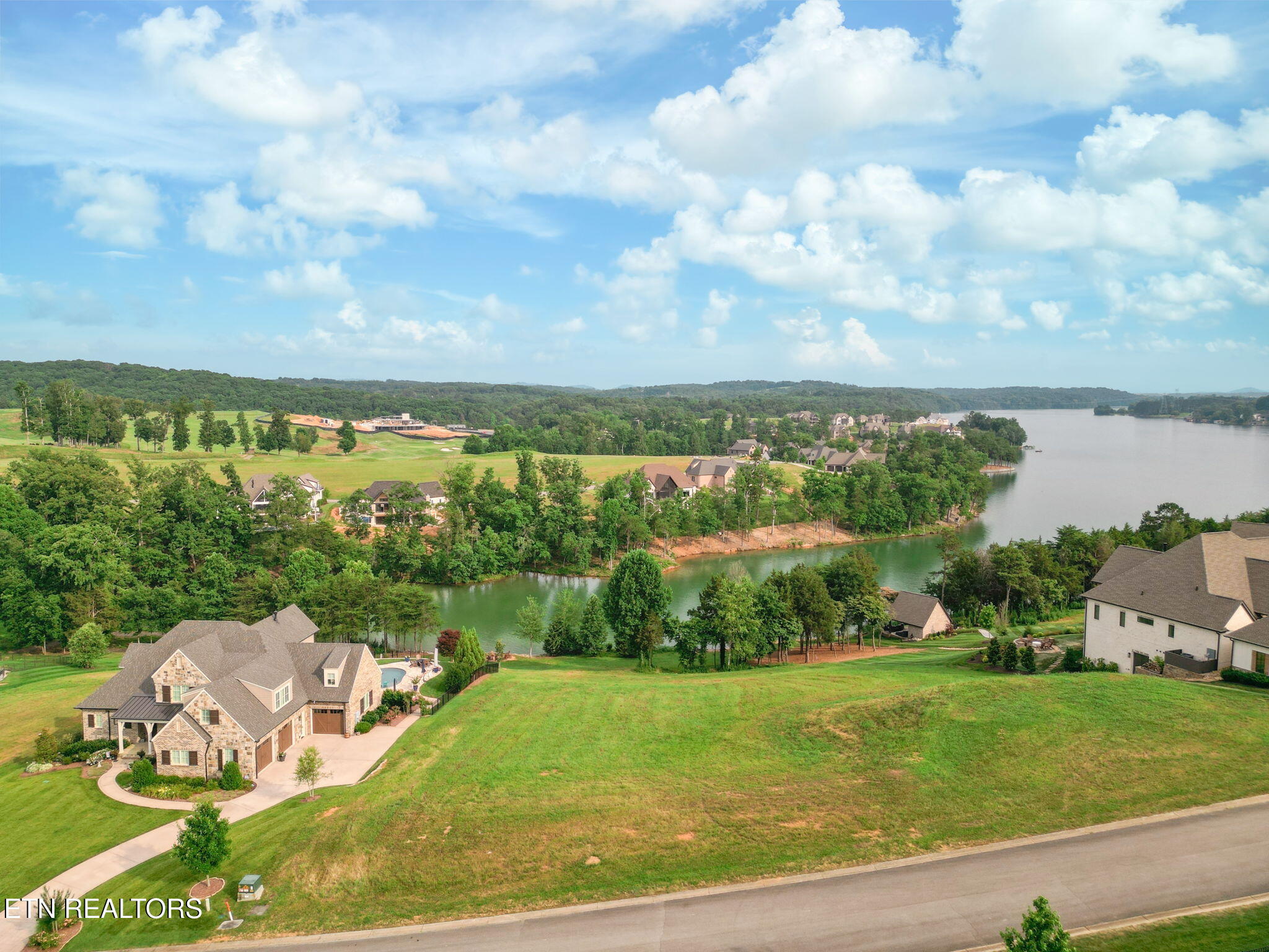 477 Zepher Drive Lenoir City TN 37772