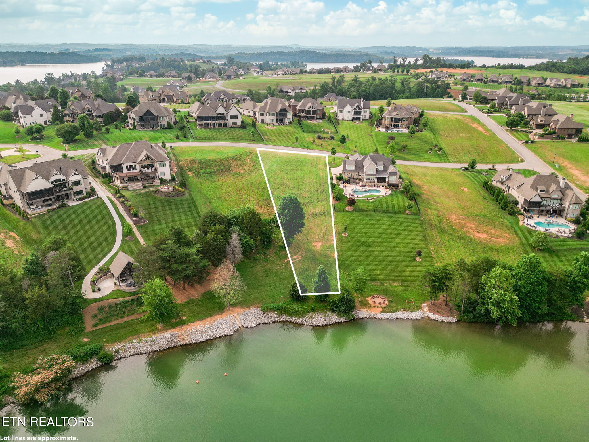 477 Zepher Drive Lenoir City TN 37772