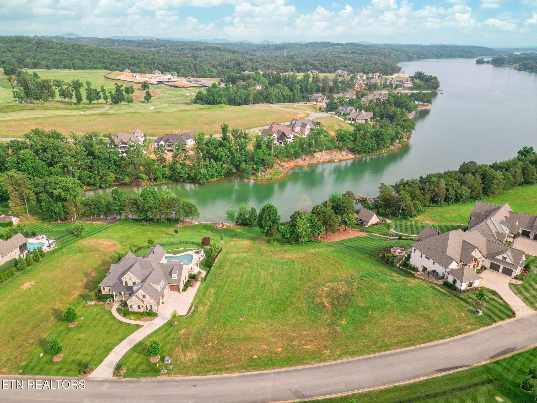 477 Zepher Drive Lenoir City TN 37772
