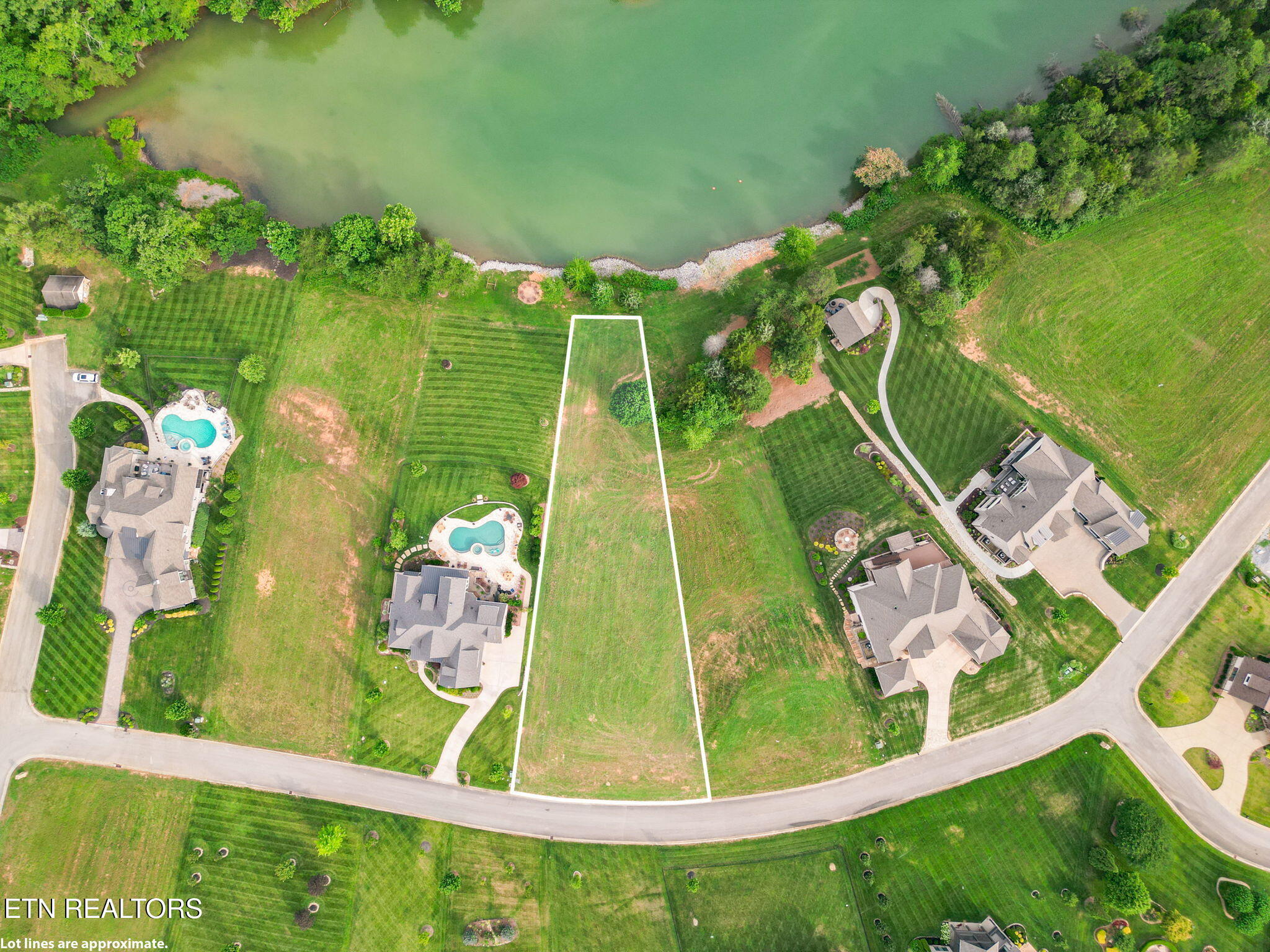 477 Zepher Drive Lenoir City TN 37772