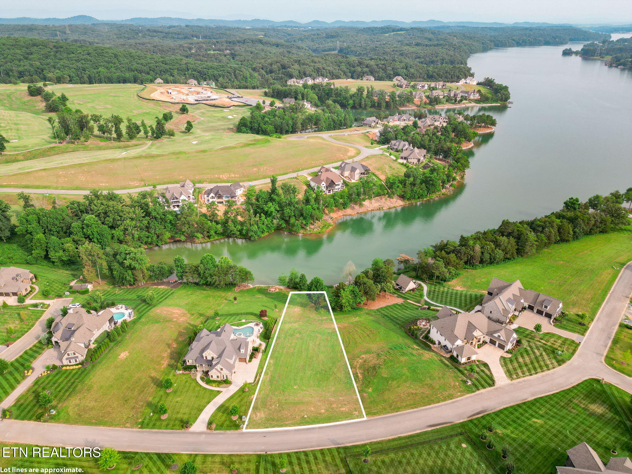477 Zepher Drive Lenoir City TN 37772
