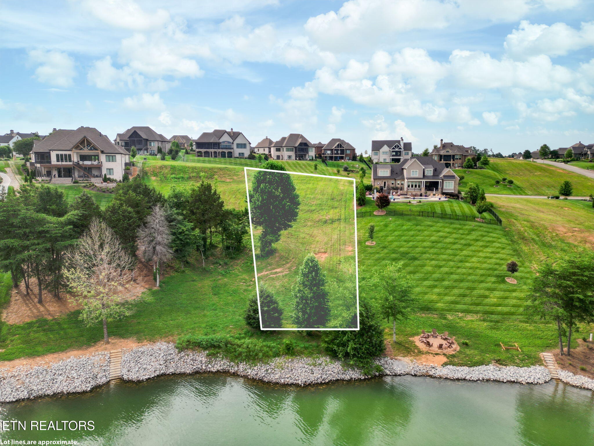 477 Zepher Drive Lenoir City TN 37772