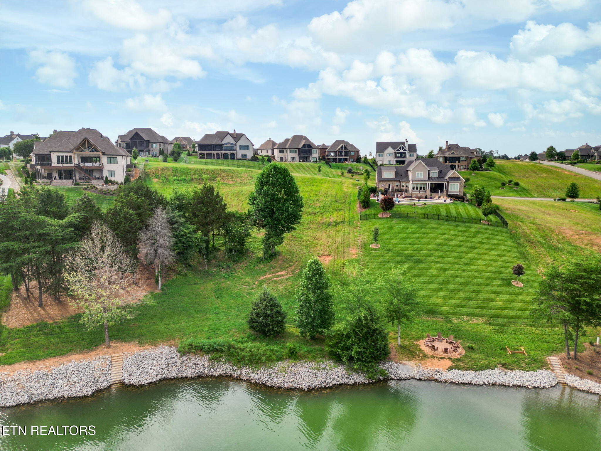 477 Zepher Drive Lenoir City TN 37772