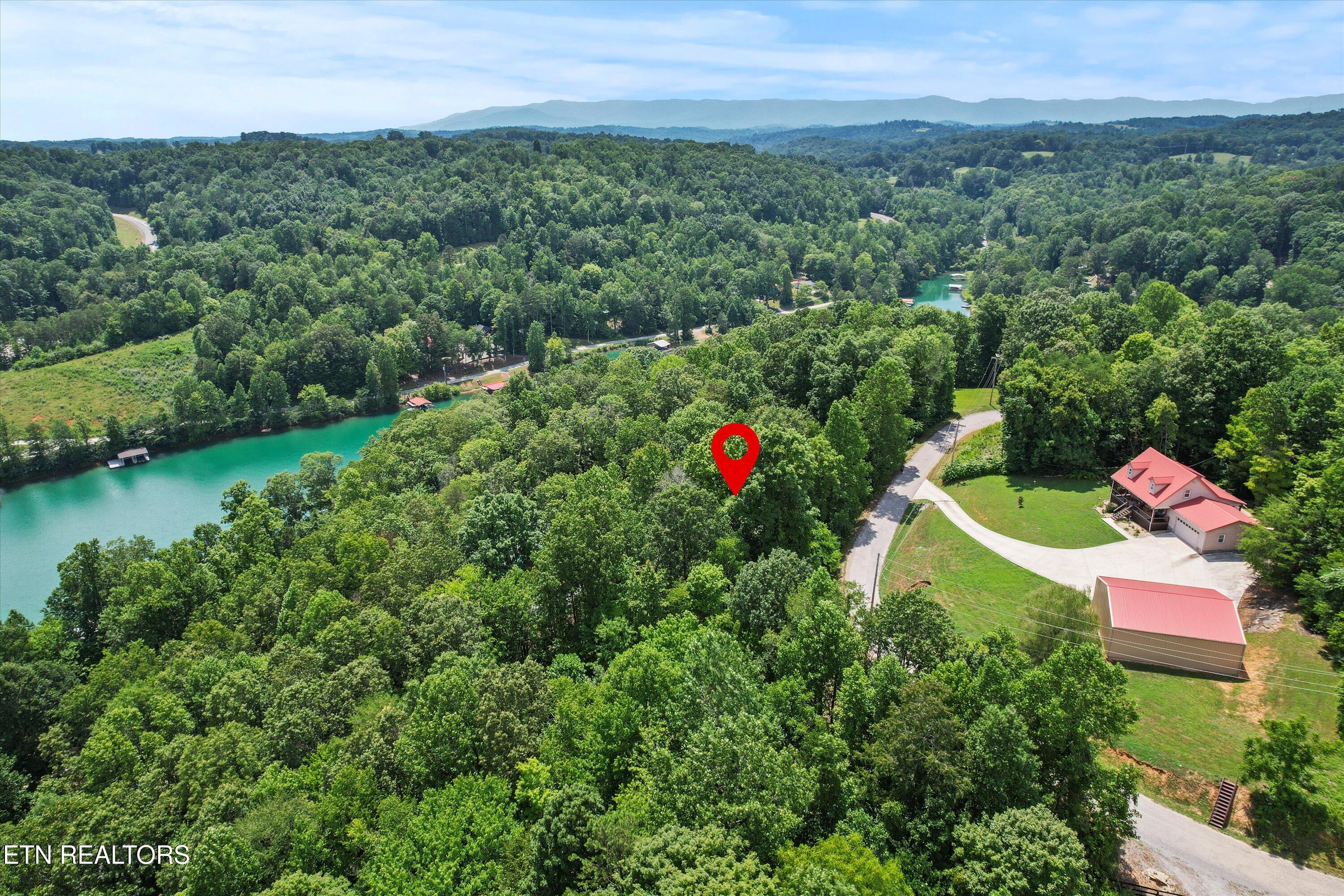 711 Jim Lee Ridge Road Lafollette TN 37766