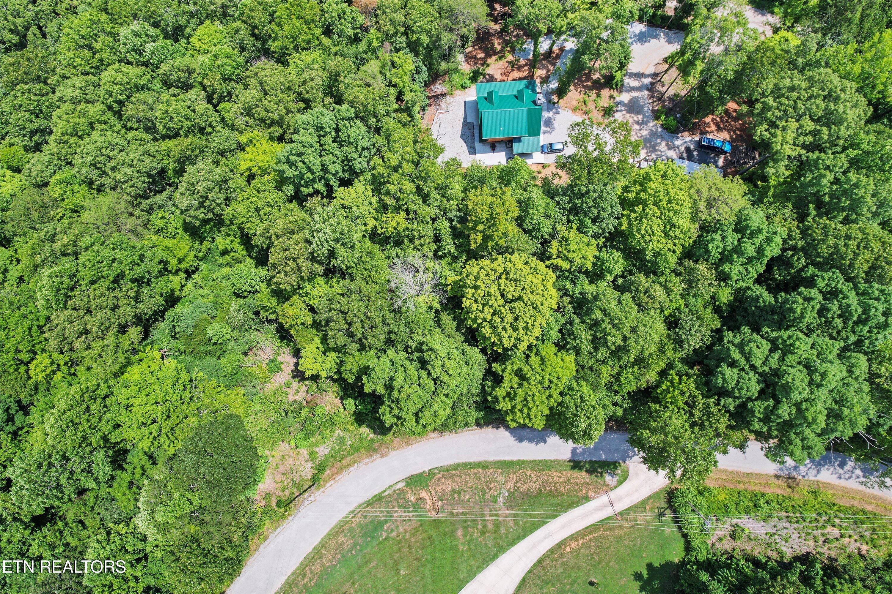 711 Jim Lee Ridge Road Lafollette TN 37766