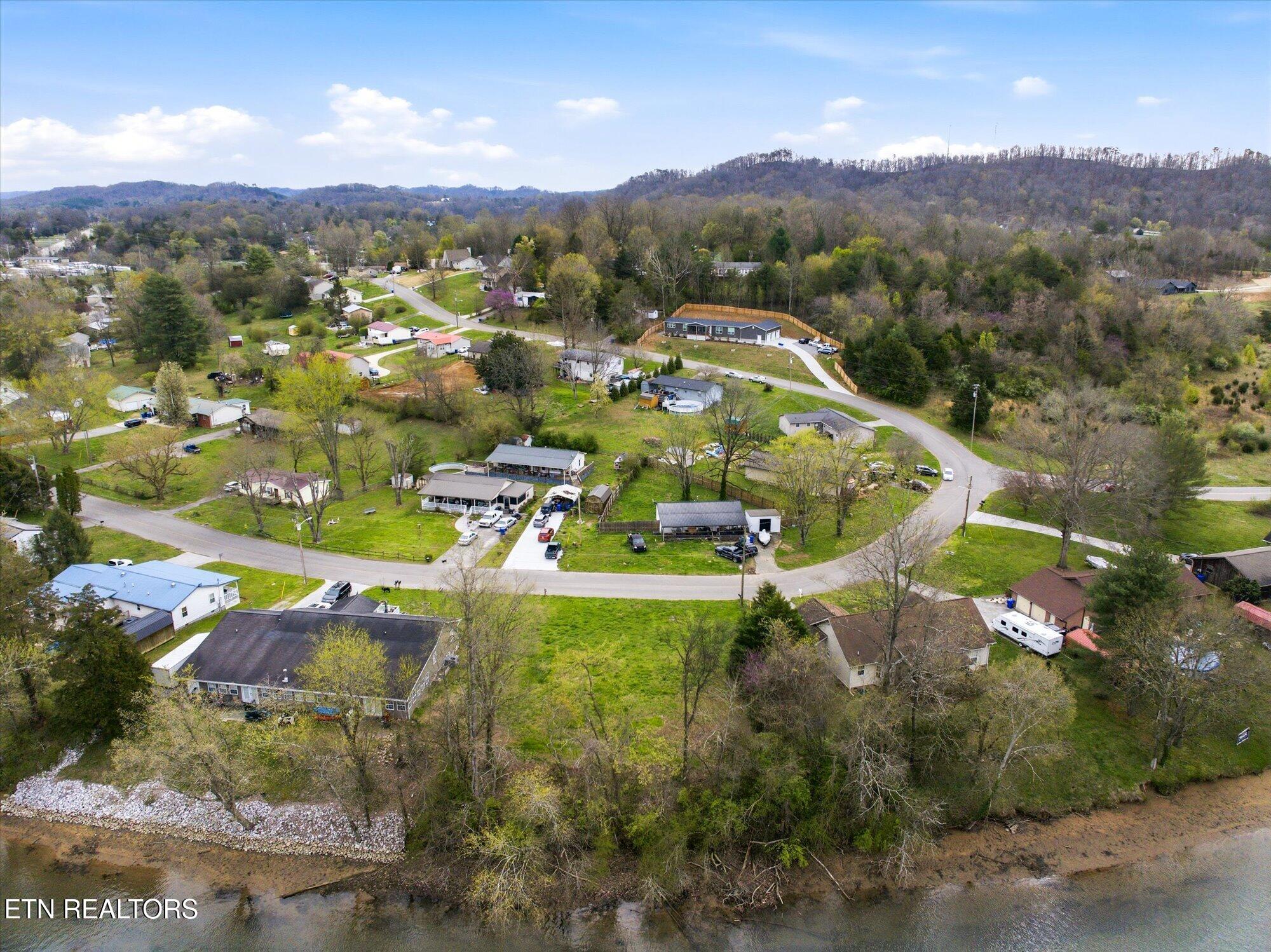 Melton Hill Circle Clinton TN 37716