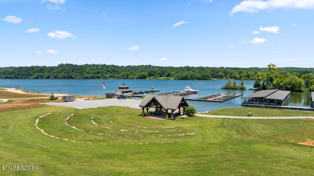 440 Black Bear Circle Loudon TN 37774