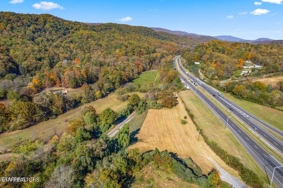 Colonial Lane Rocky Top TN 37769