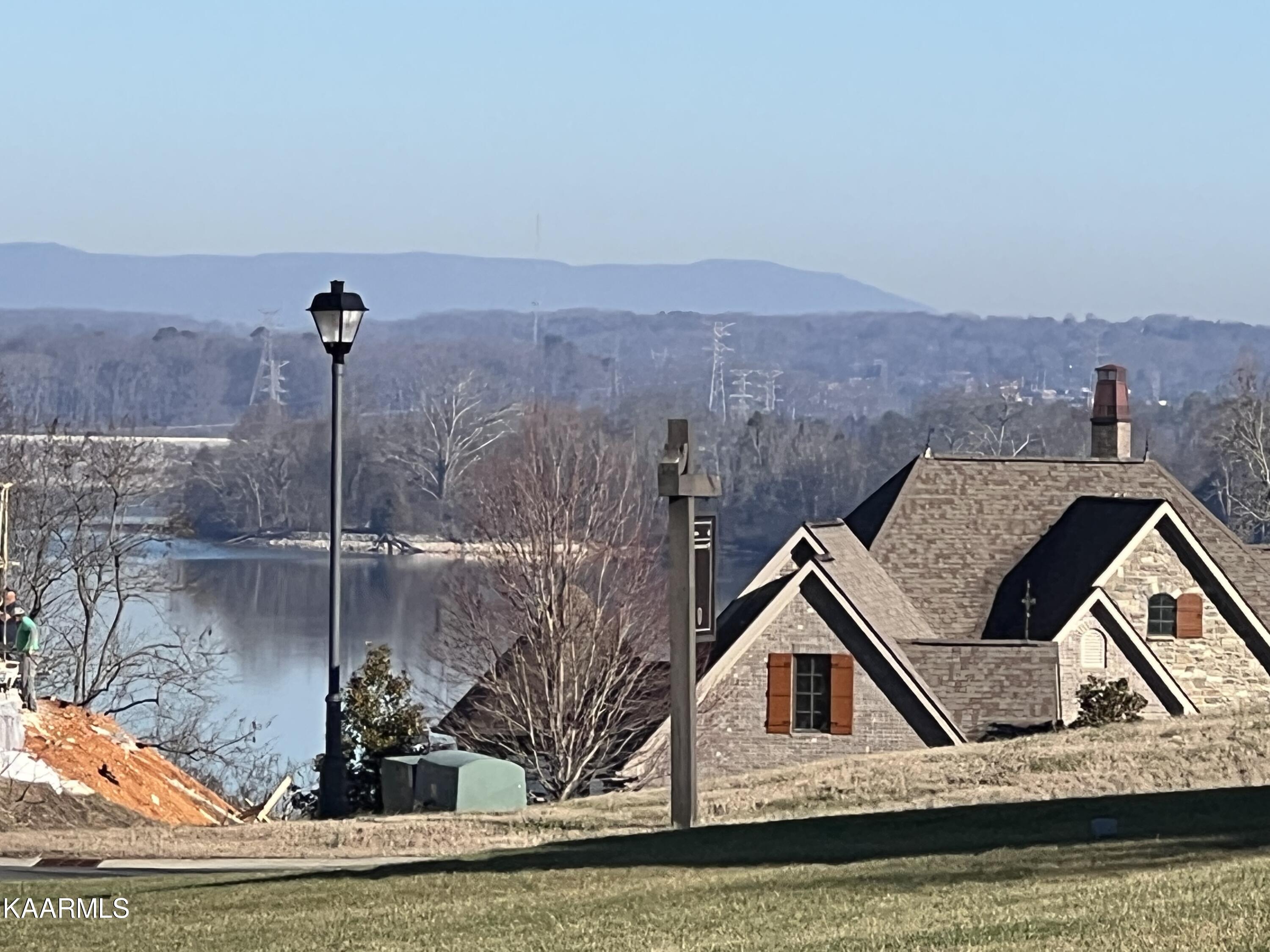 434 Castaway Lane Lenoir City TN 37772