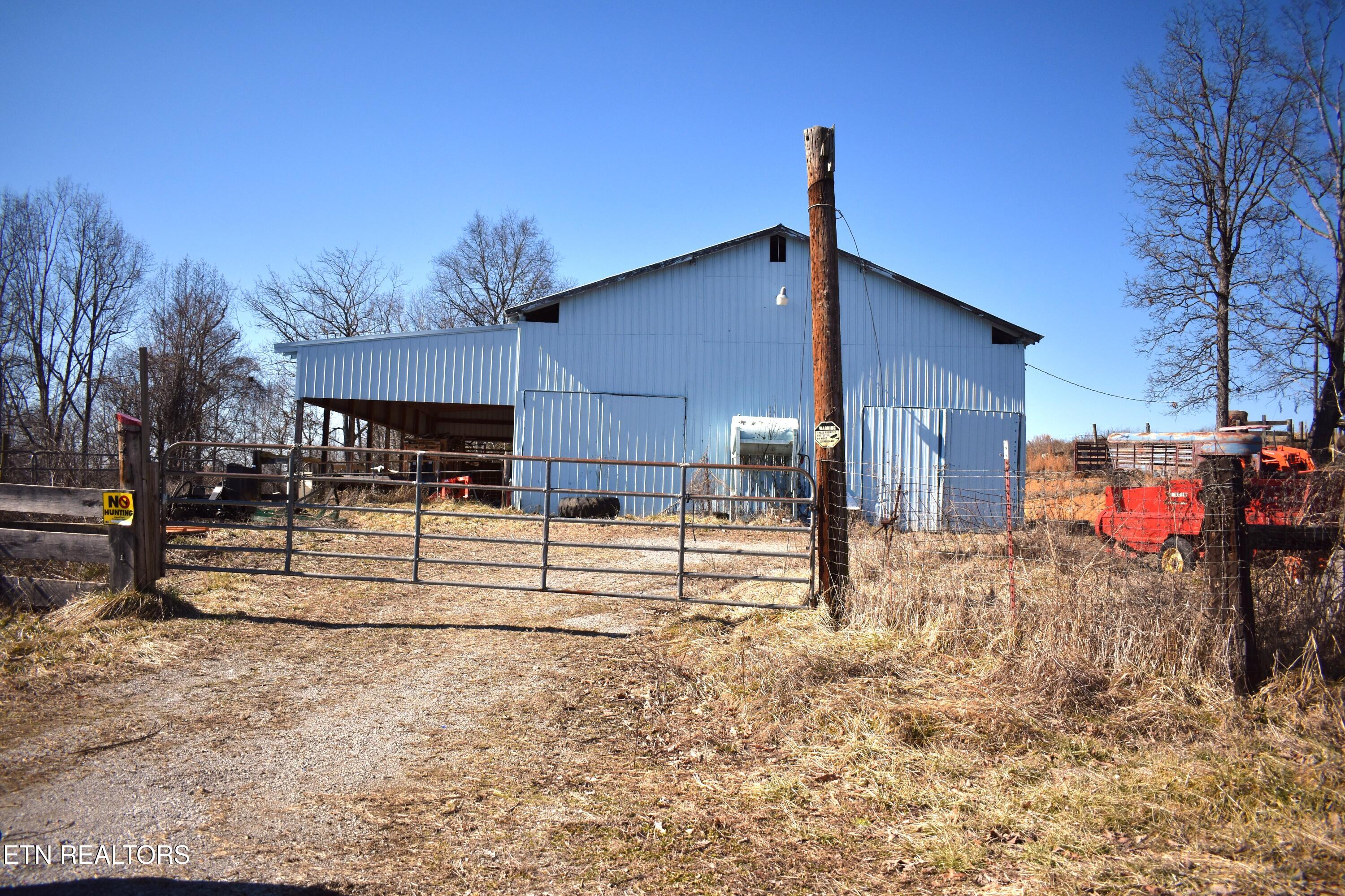 787 Oak Grove Road Harrogate TN 37752
