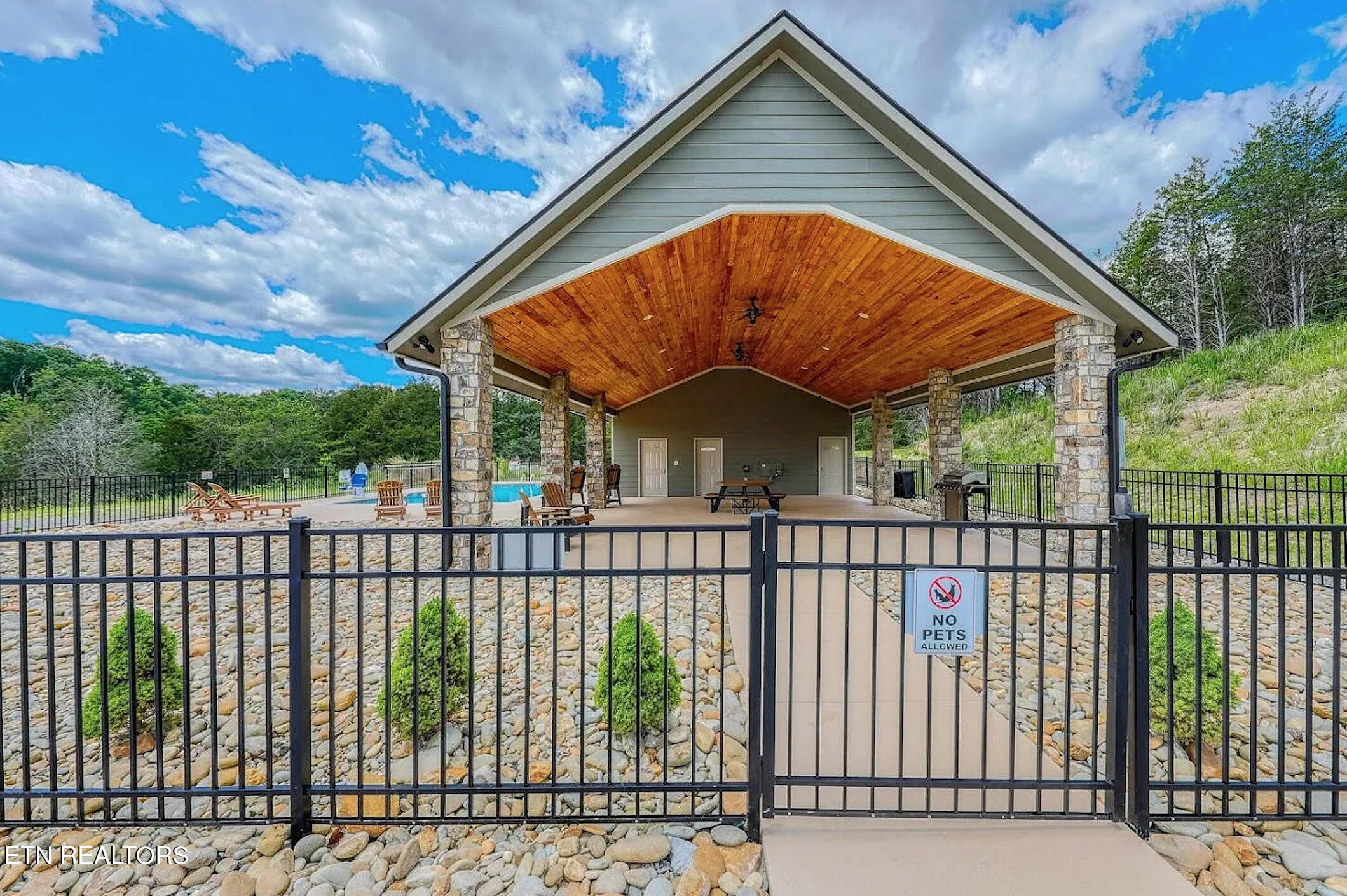 Lot 135 W Point Drive Dandridge TN 37725