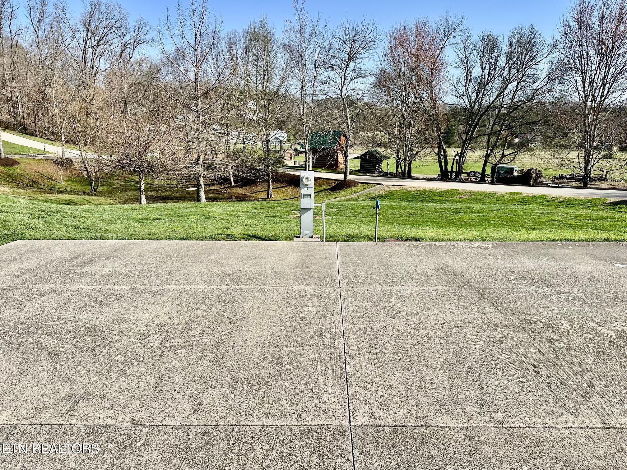 1919 Lizi Loop Way Sevierville TN 37862