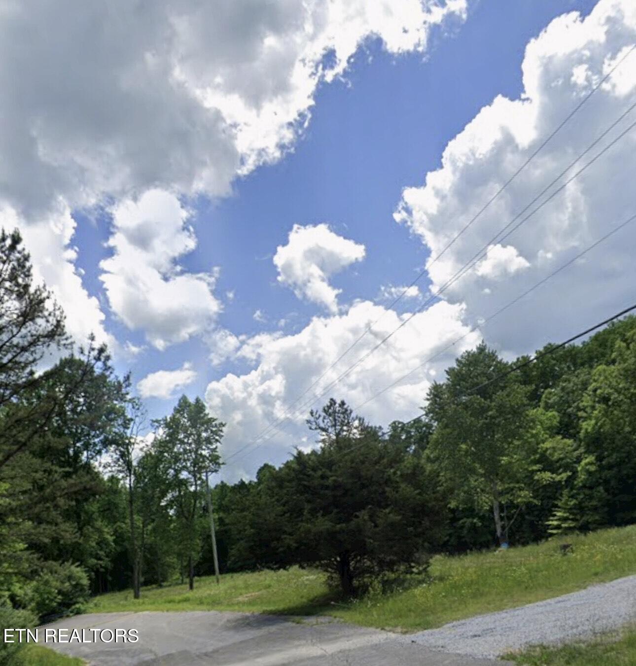 140 Old Highway 27 Sunbright TN 37872