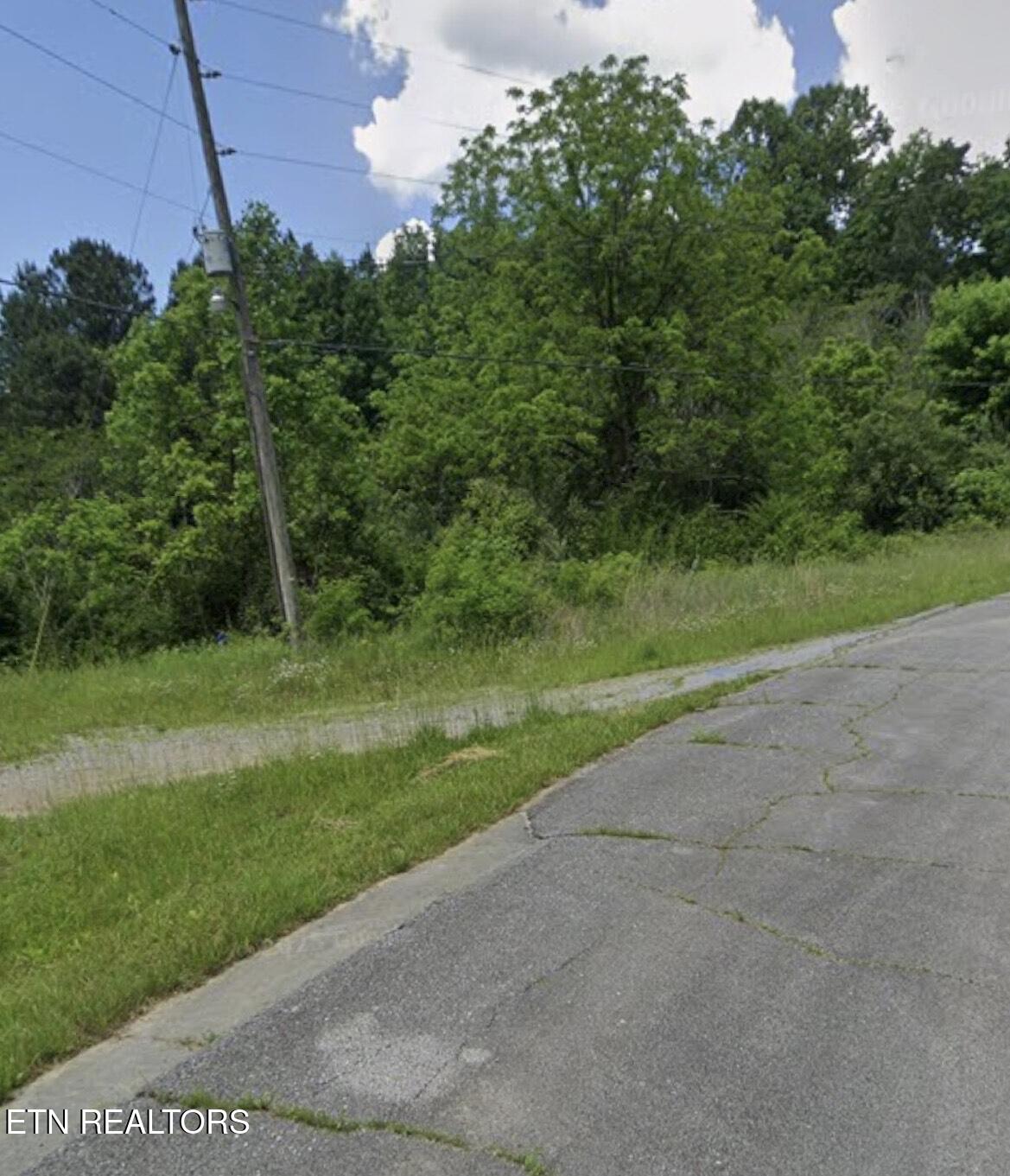 140 Old Highway 27 Sunbright TN 37872