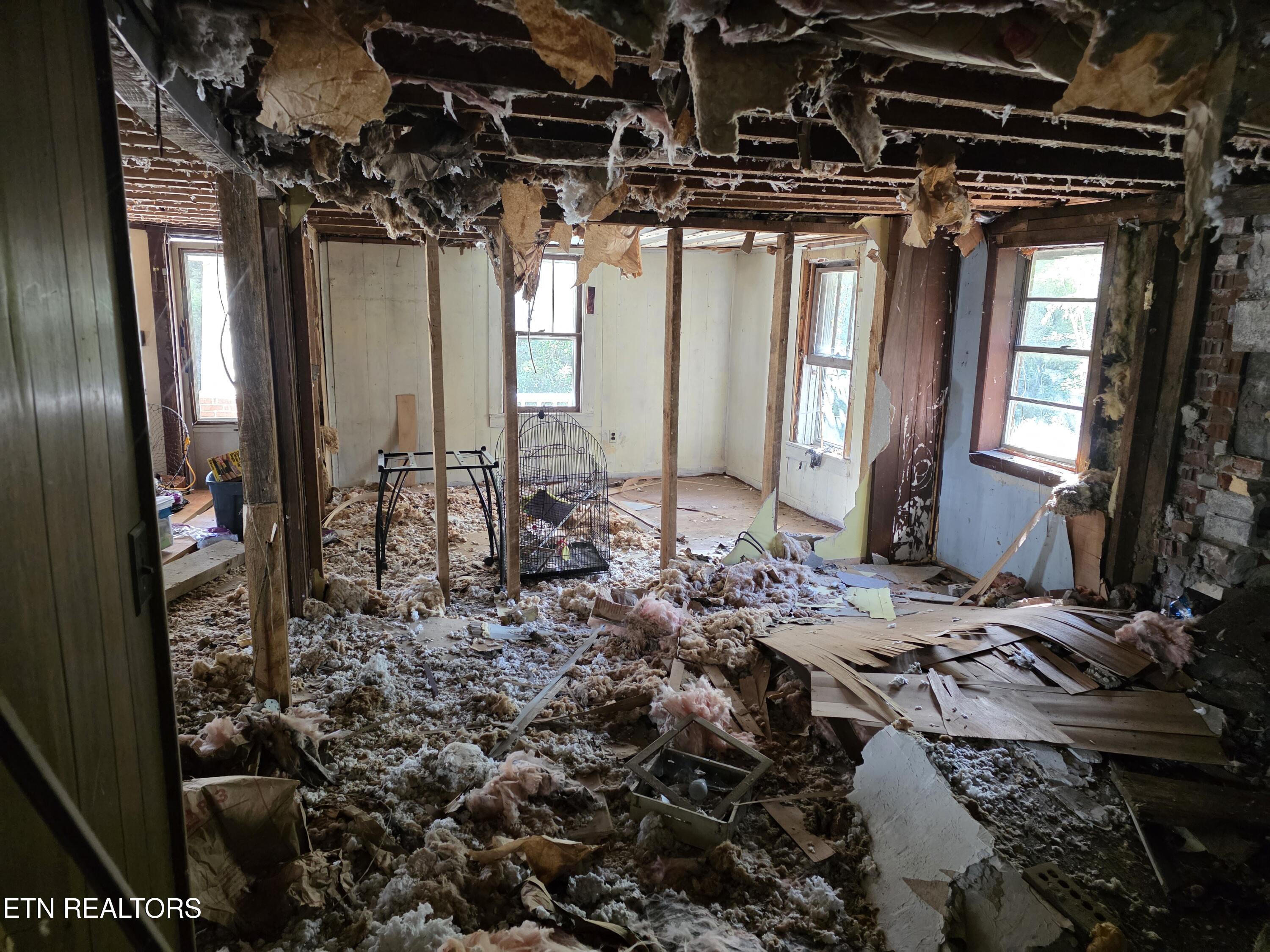 2534 Muddy Hollow Dandridge TN 37725
