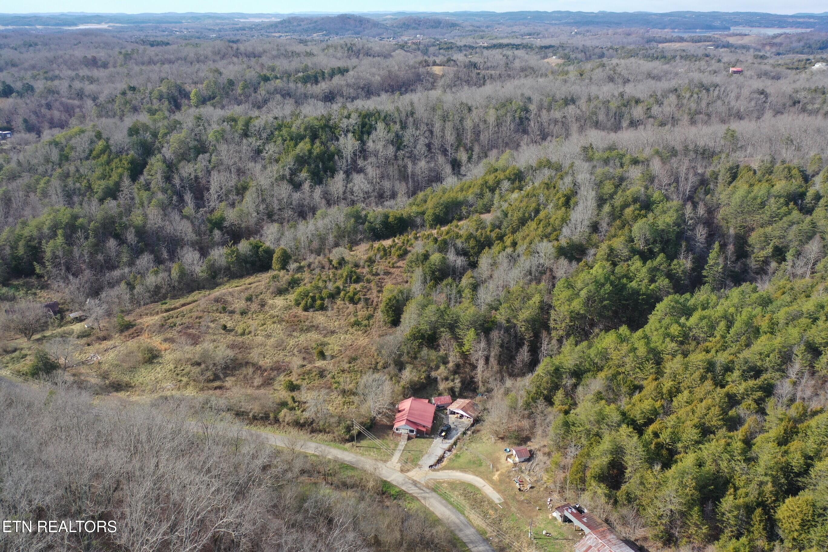 2534 Muddy Hollow Dandridge TN 37725