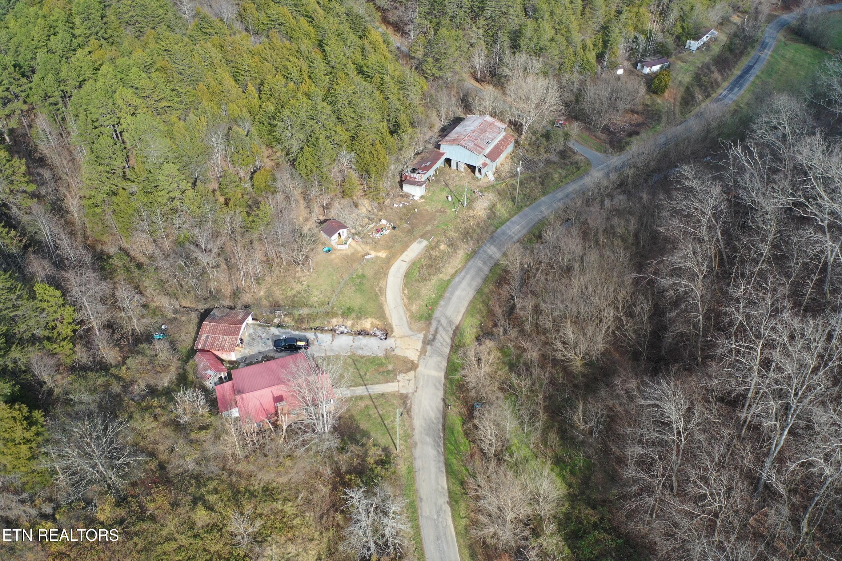 2534 Muddy Hollow Dandridge TN 37725