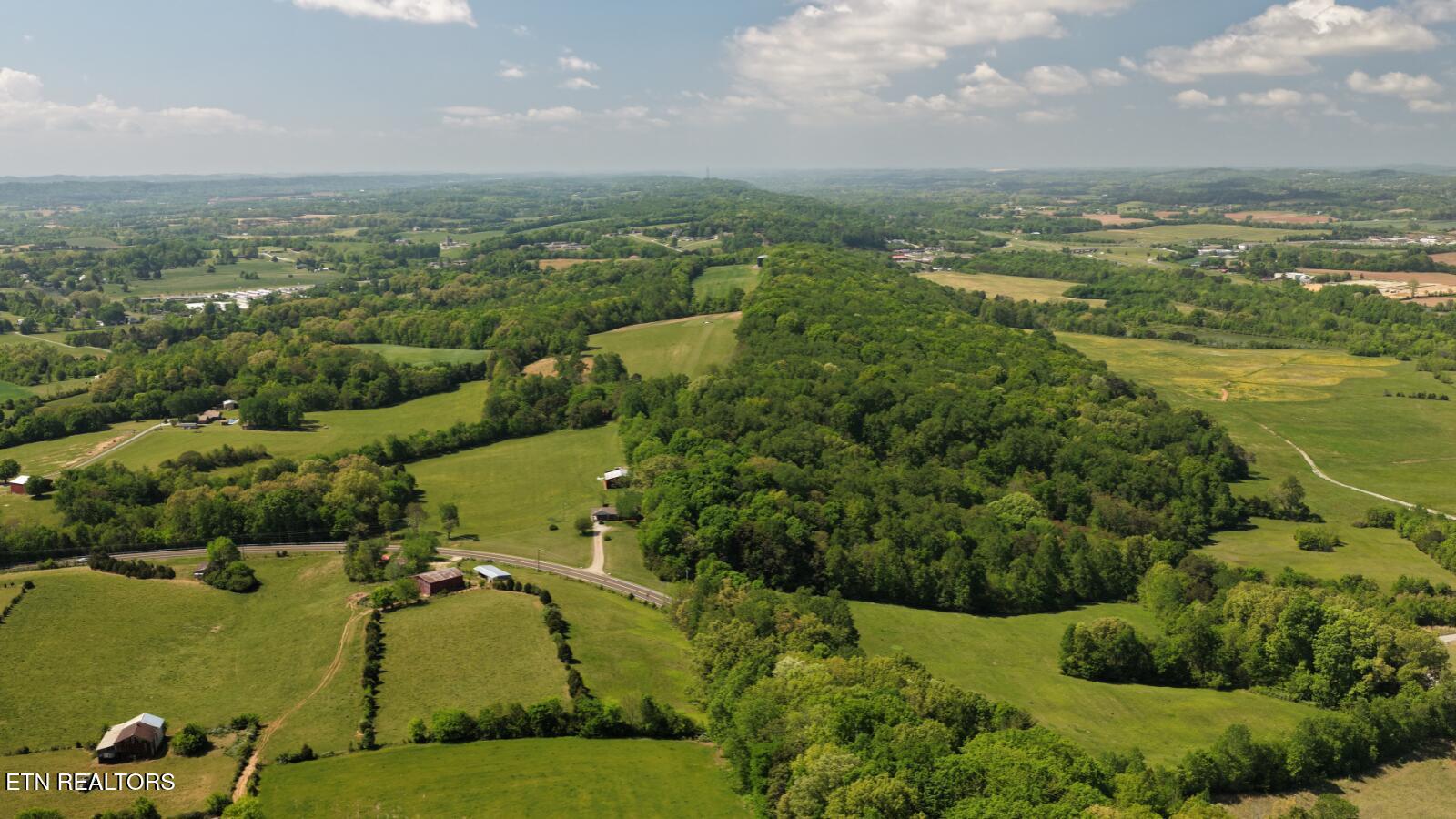 442 Oakland Road Sweetwater TN 37874
